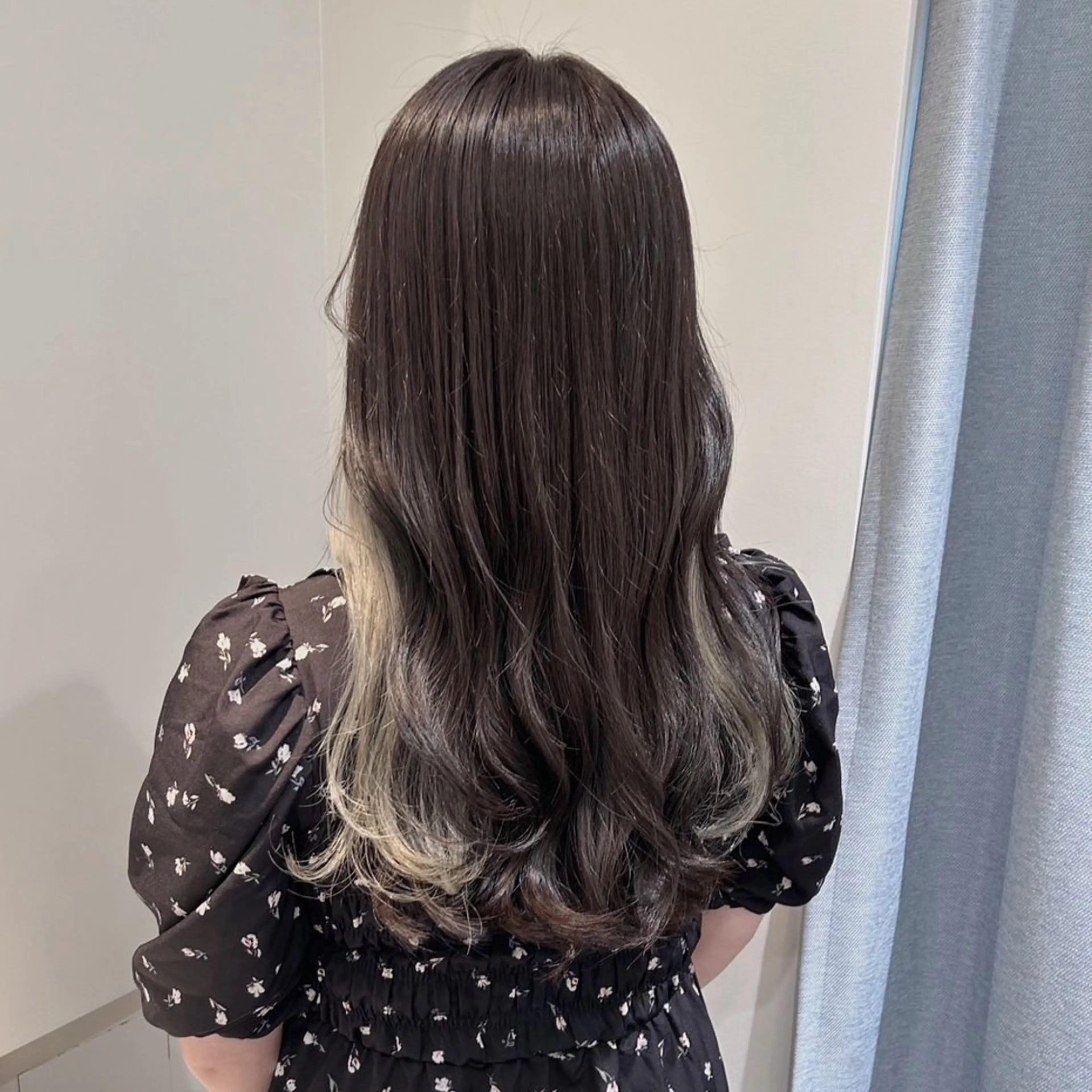 ロング カラー インナーカラー 🌱大森柚紀🐇 うる艶髪🫧のヘアスタイル