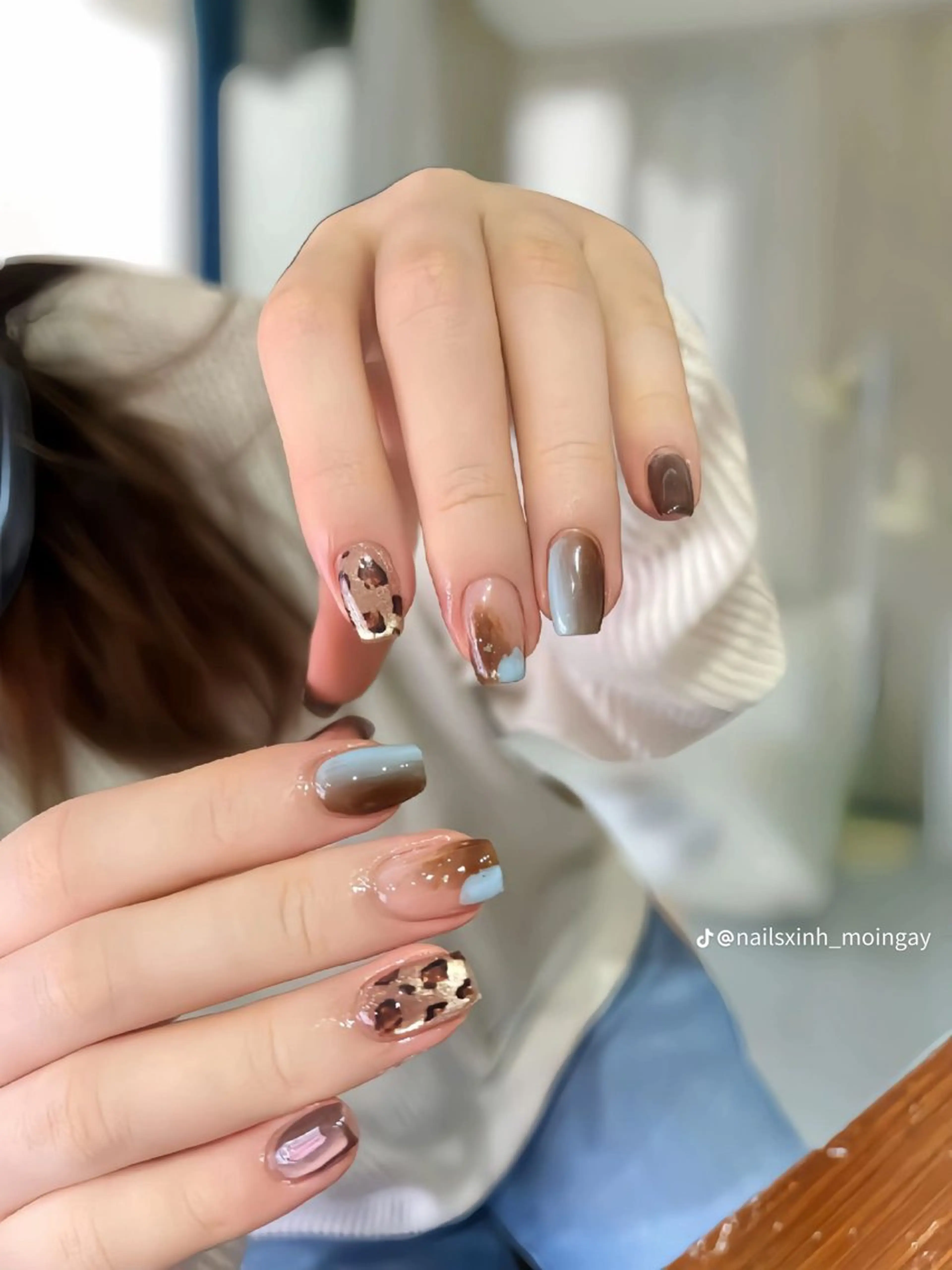 ミディアム カラー ボルドーカラー 韓国風ヘア クリスマス Mika nail salon 鶯谷のネイルデザイン