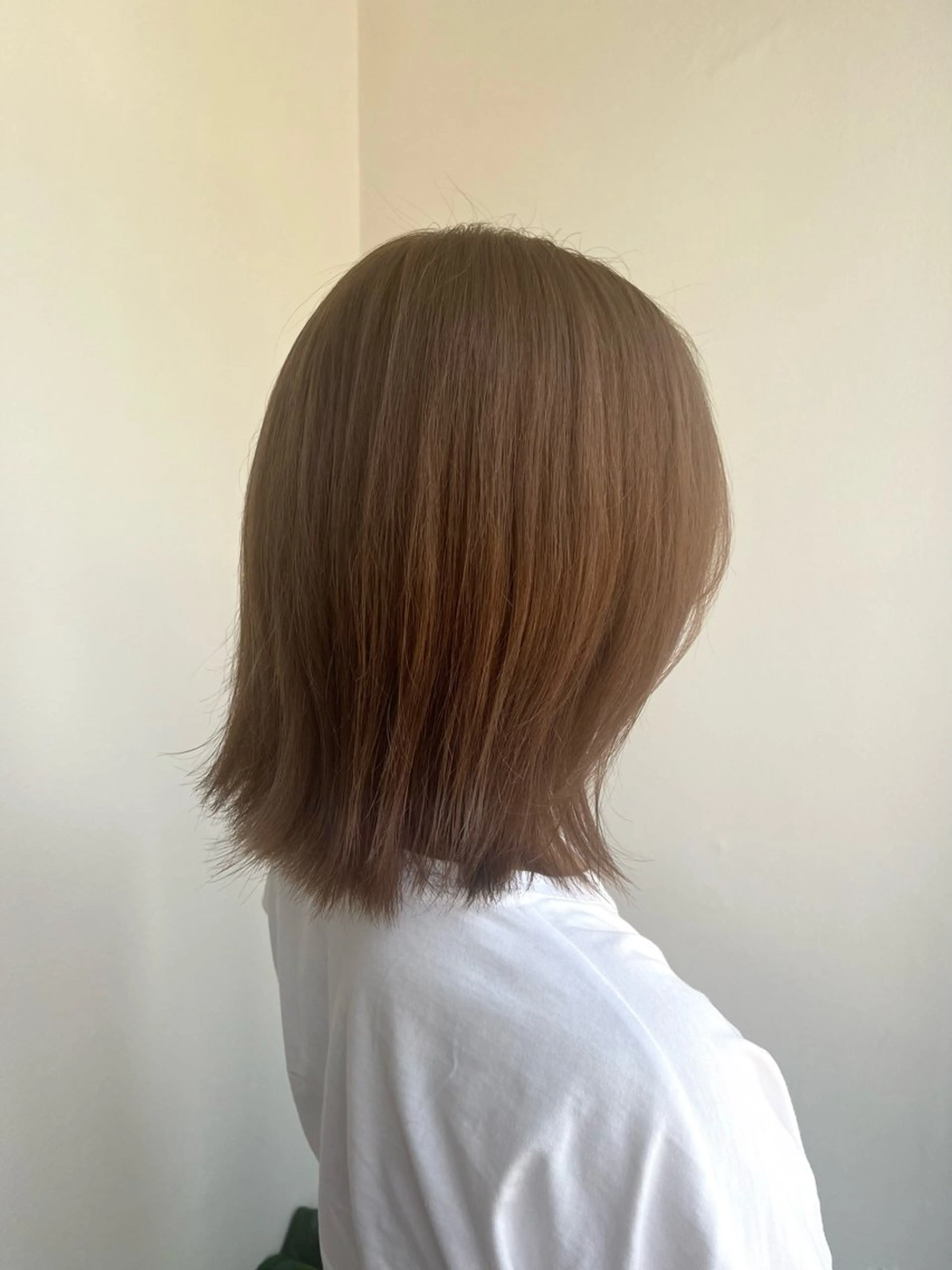 ミディアム カラー ベージュカラー ミルクティーベージュ Sherry/R 三川町　山本なつみのヘアスタイル