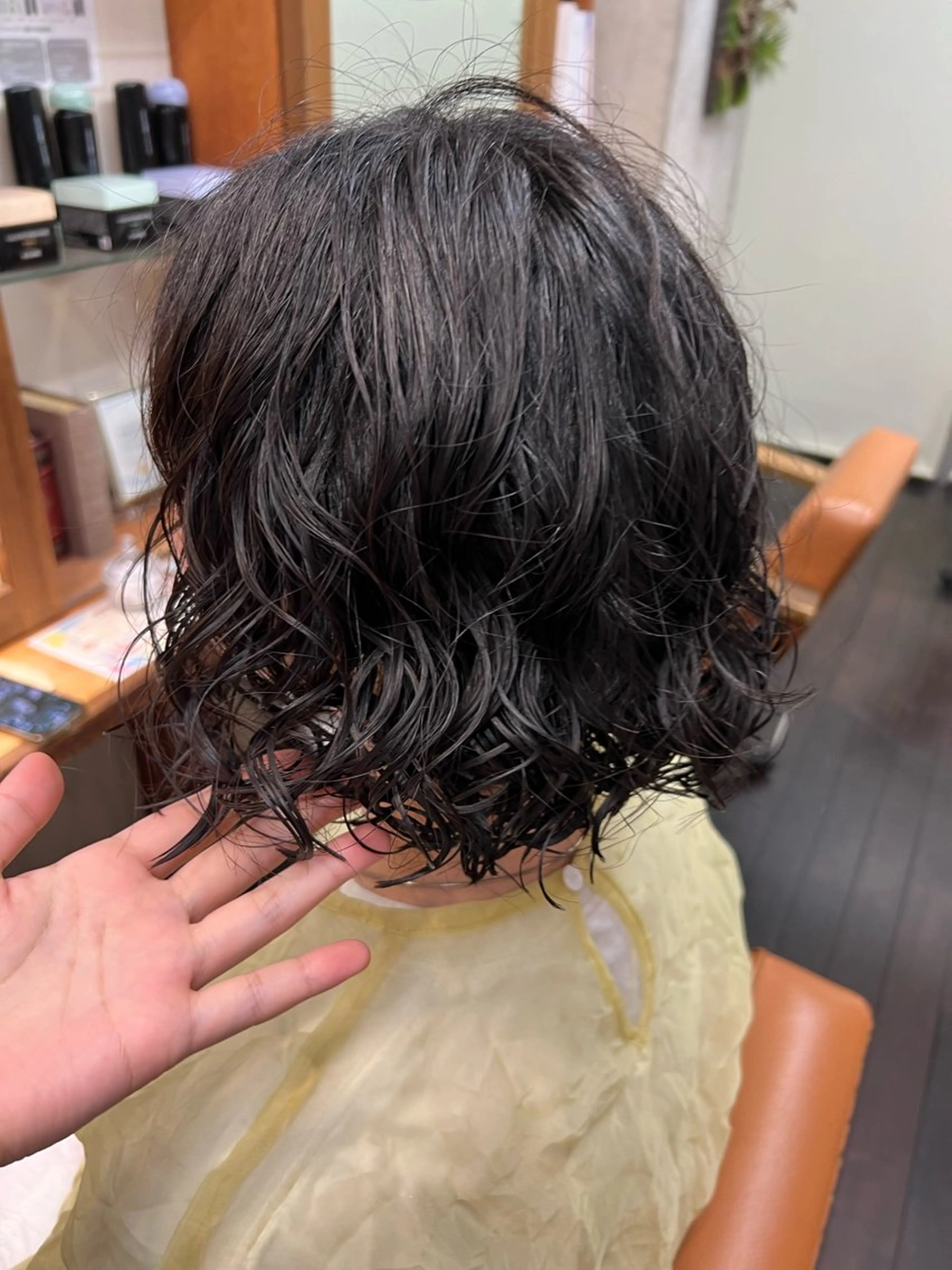 ショート ボブ パーマ 土田かほ/本日🈳 透明感カラー🍃のヘアスタイル