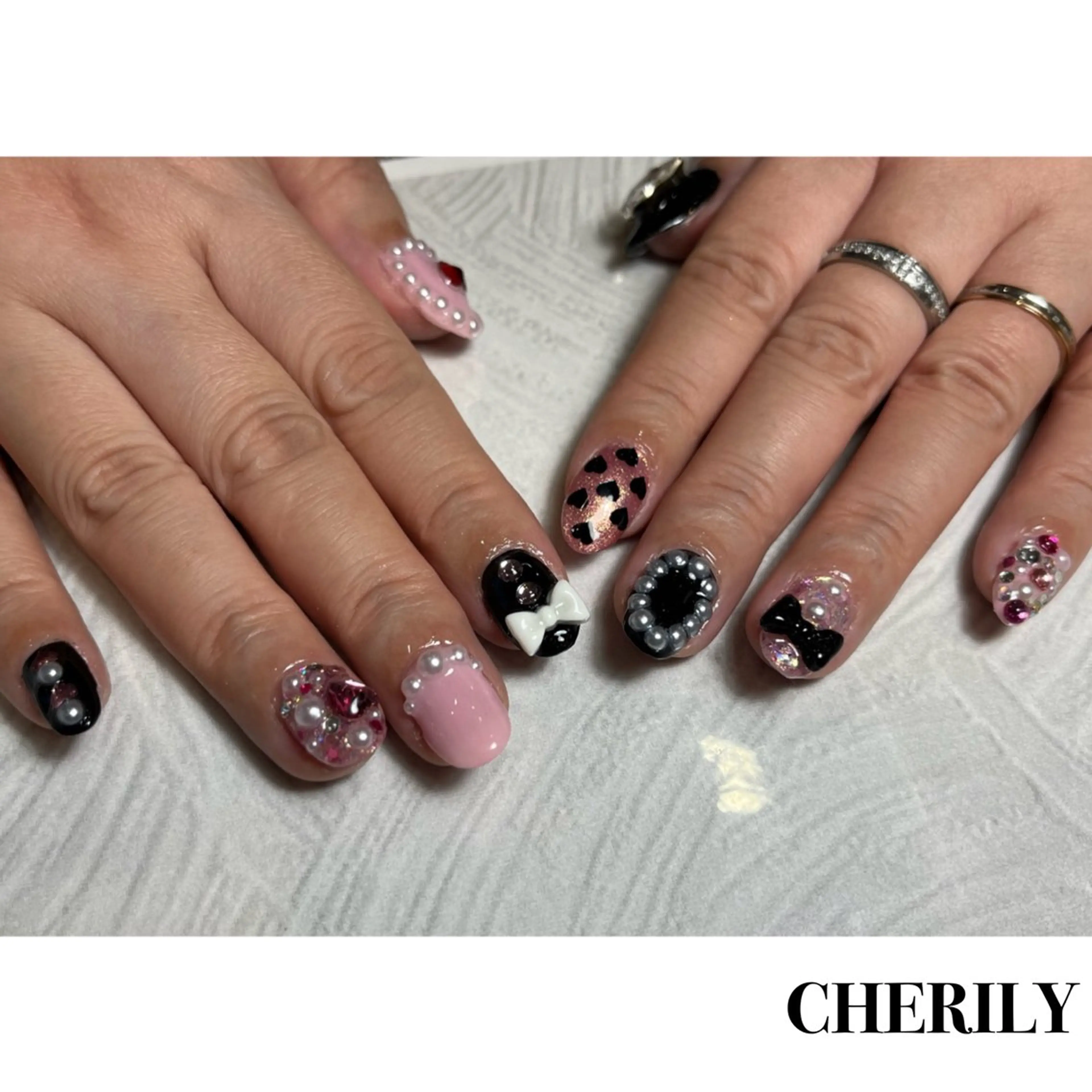 ネイル 持ち込み CHERILY SAKURAのネイルデザイン