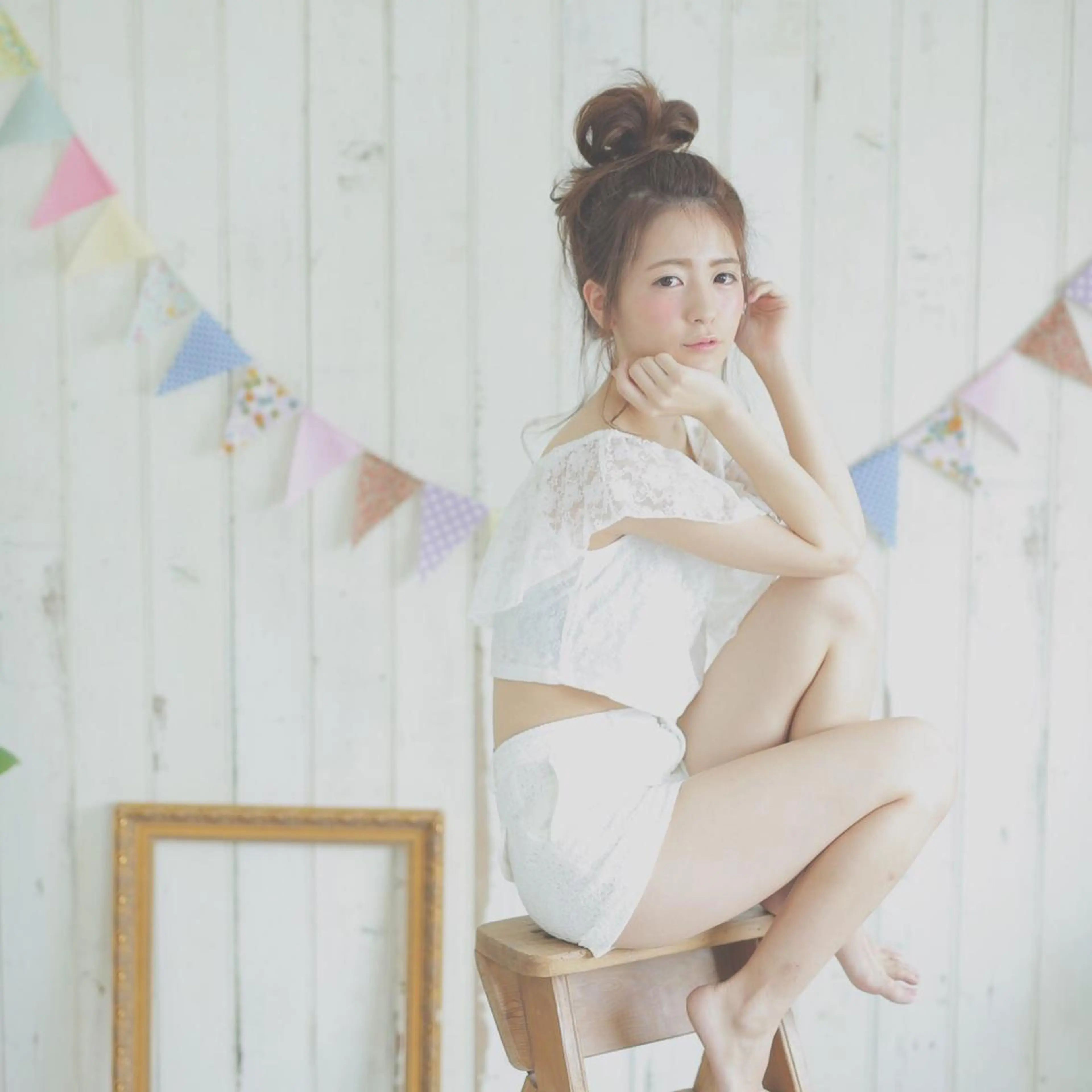 ミディアム 艶髪/ハイトーン Sherryのヘアスタイル