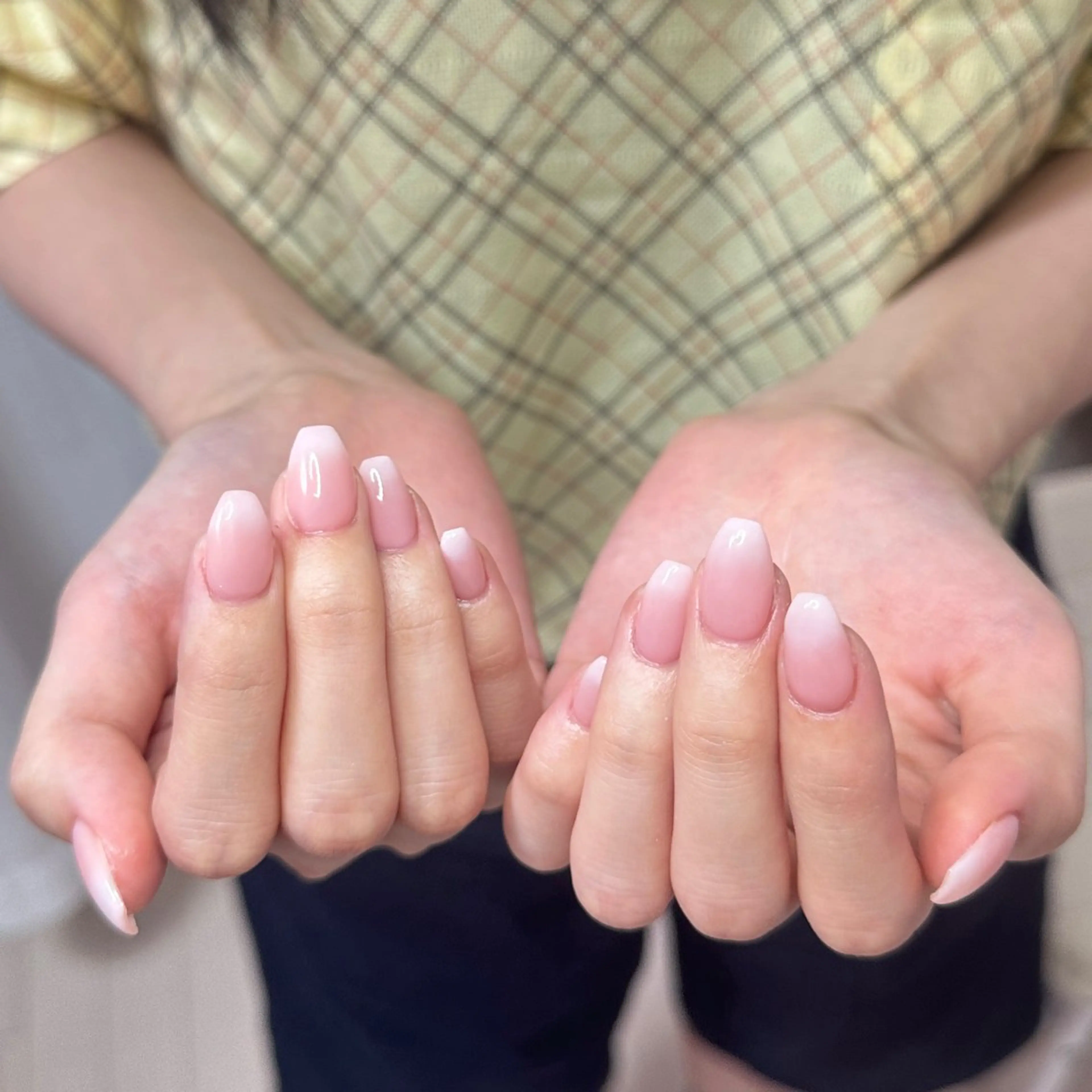 ネイル アートネイル オーロラネイル チークネイル フレンチネイル ガラスフレンチ 🎀YooLi Nail salonのネイルデザイン