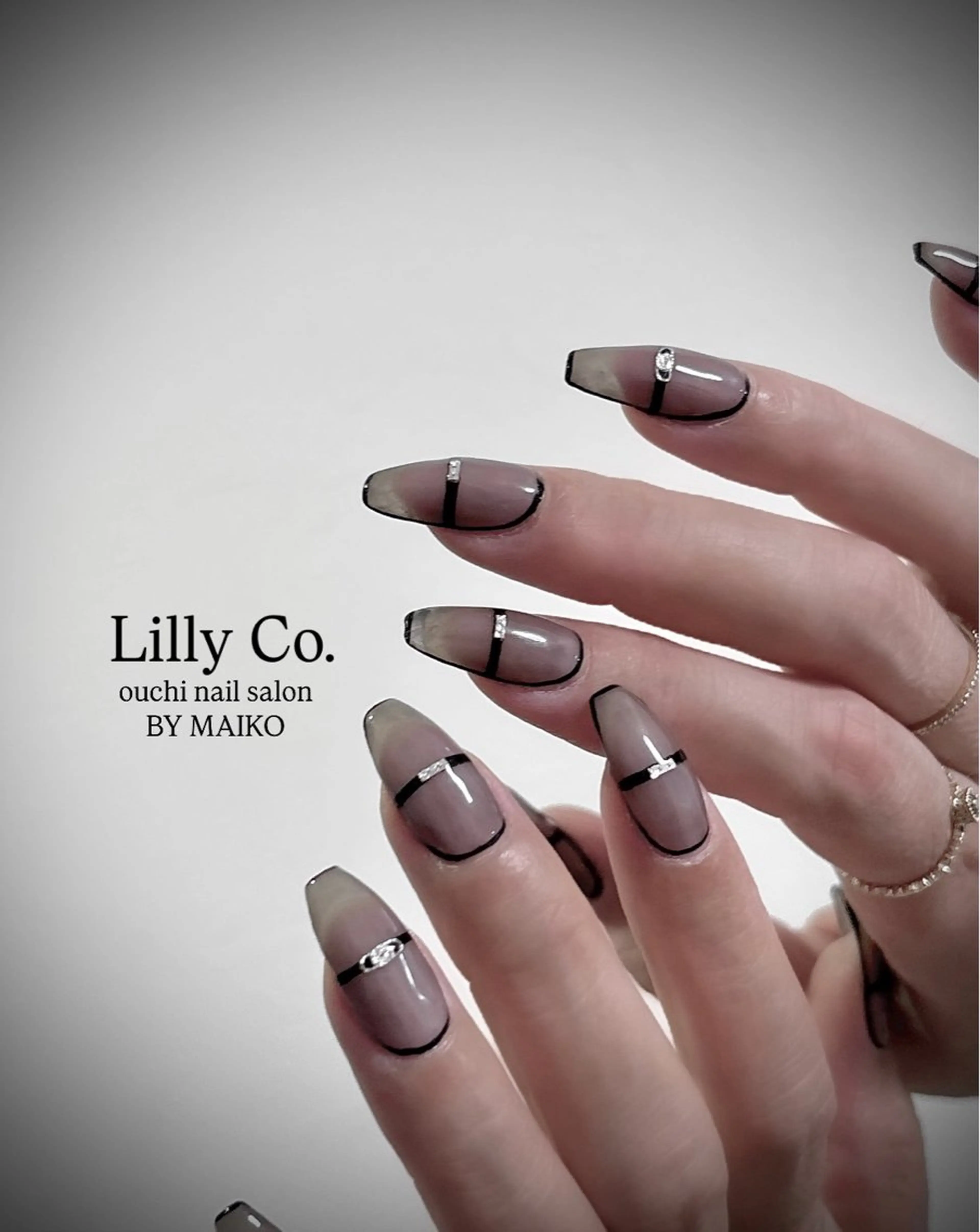 ネイル ハンドネイル ハンドケア Lilly Co.のネイルデザイン