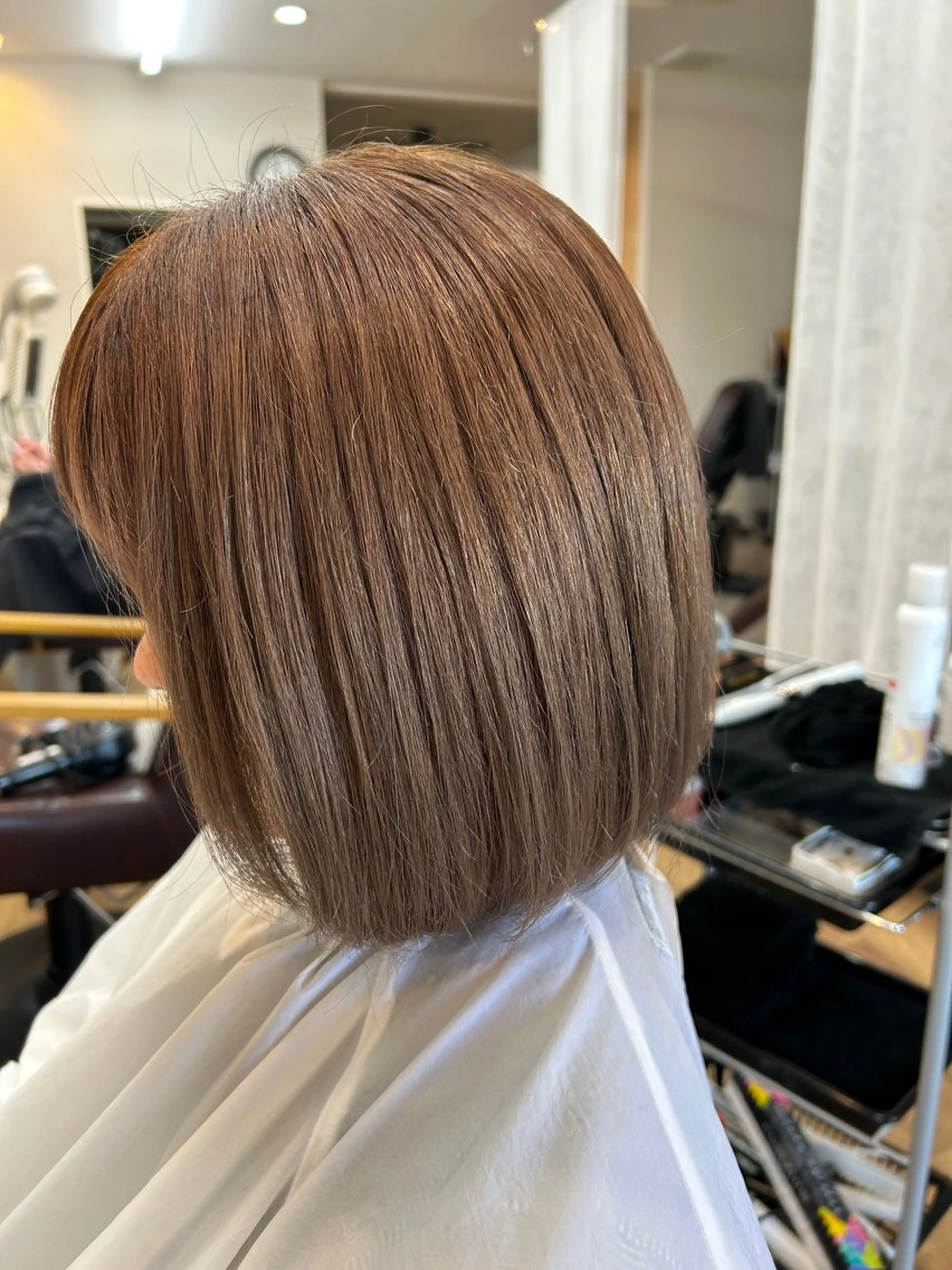 ショート ヘアカラー 中野 未来のヘアスタイル