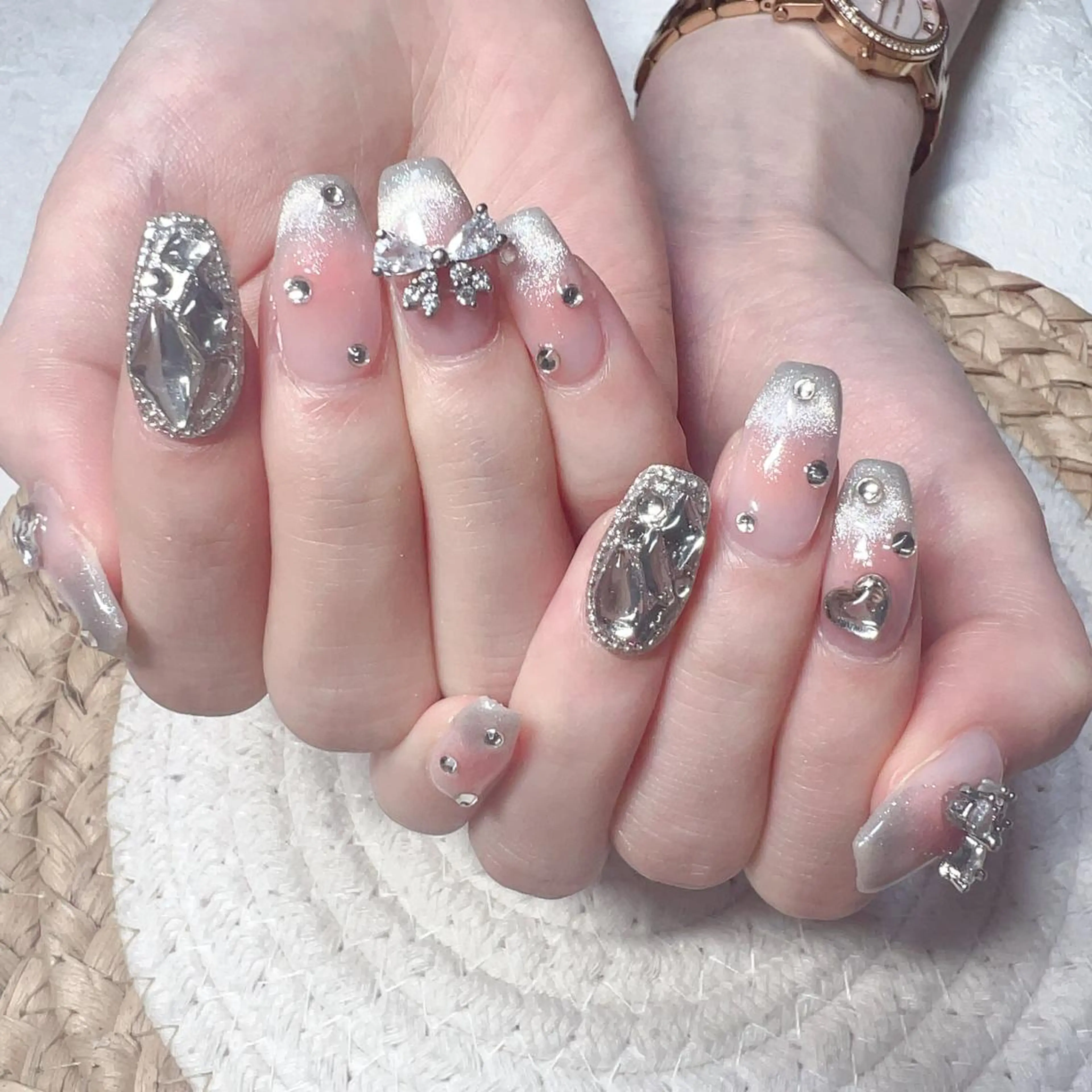 ネイル Maggie Nail🦩のネイルデザイン