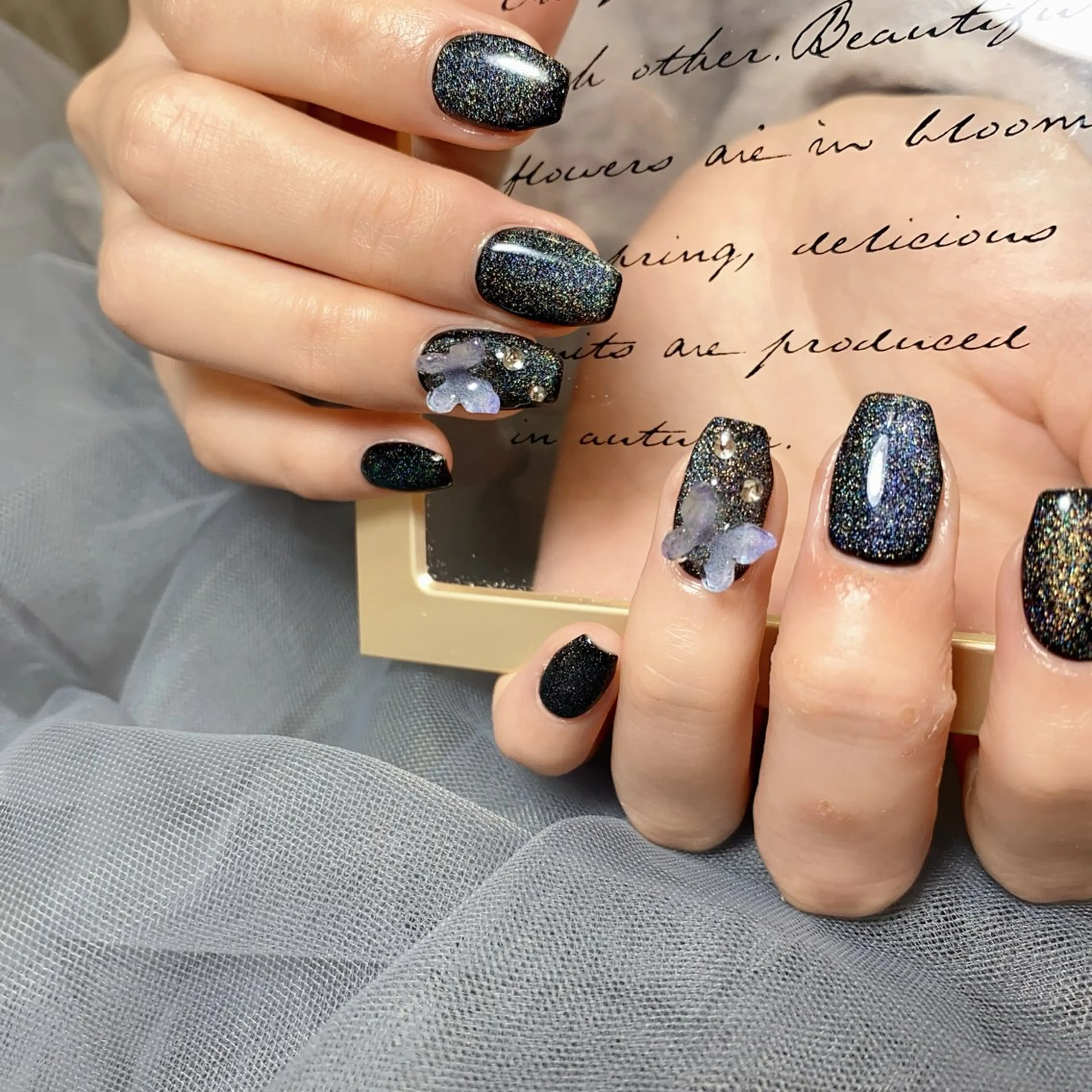 ネイル オーロラネイル マグネットネイル Riona 🌸上野のネイルデザイン