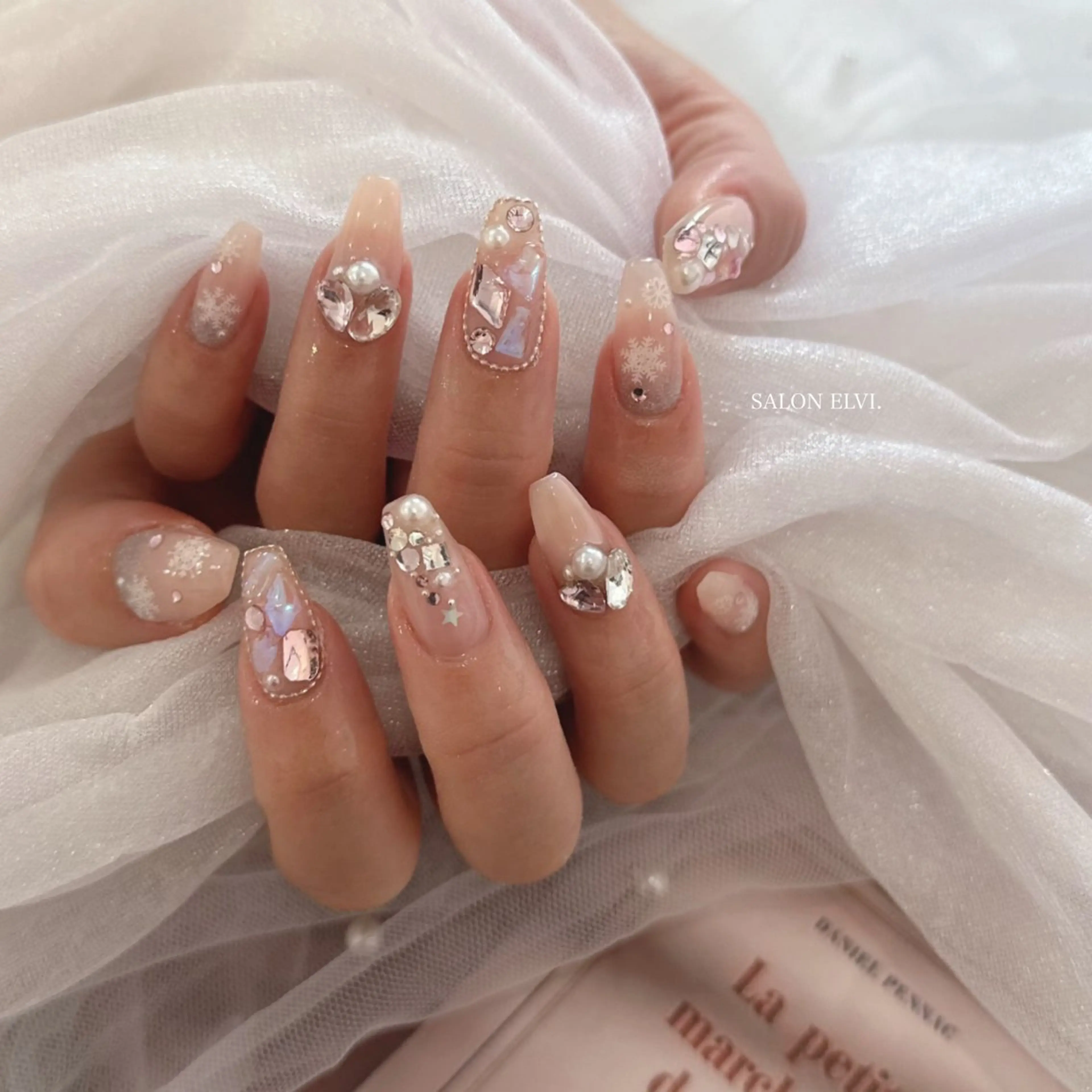 ネイル SALON ELVI.のネイルデザイン