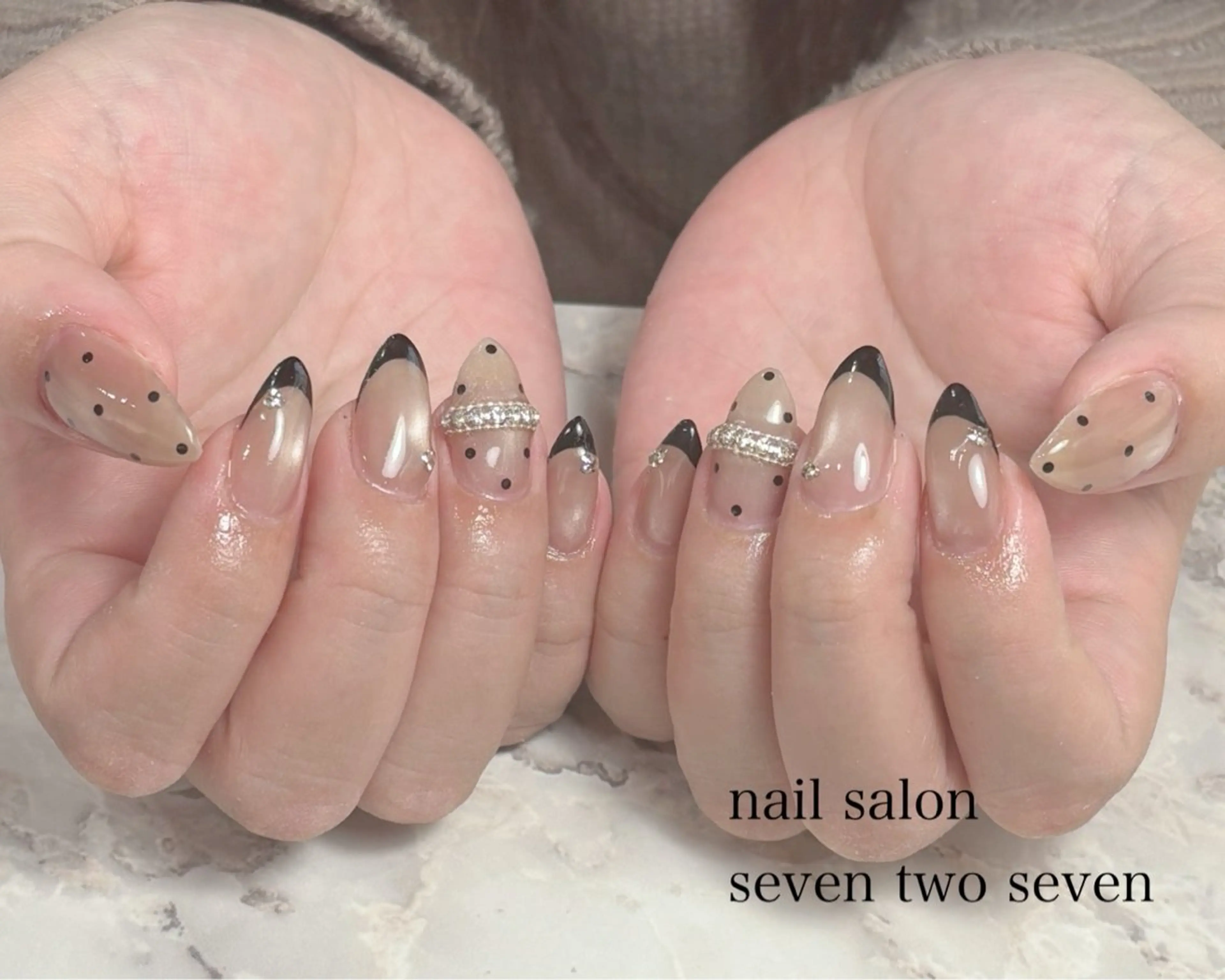 ネイル ハンドネイル 727 nailのネイルデザイン