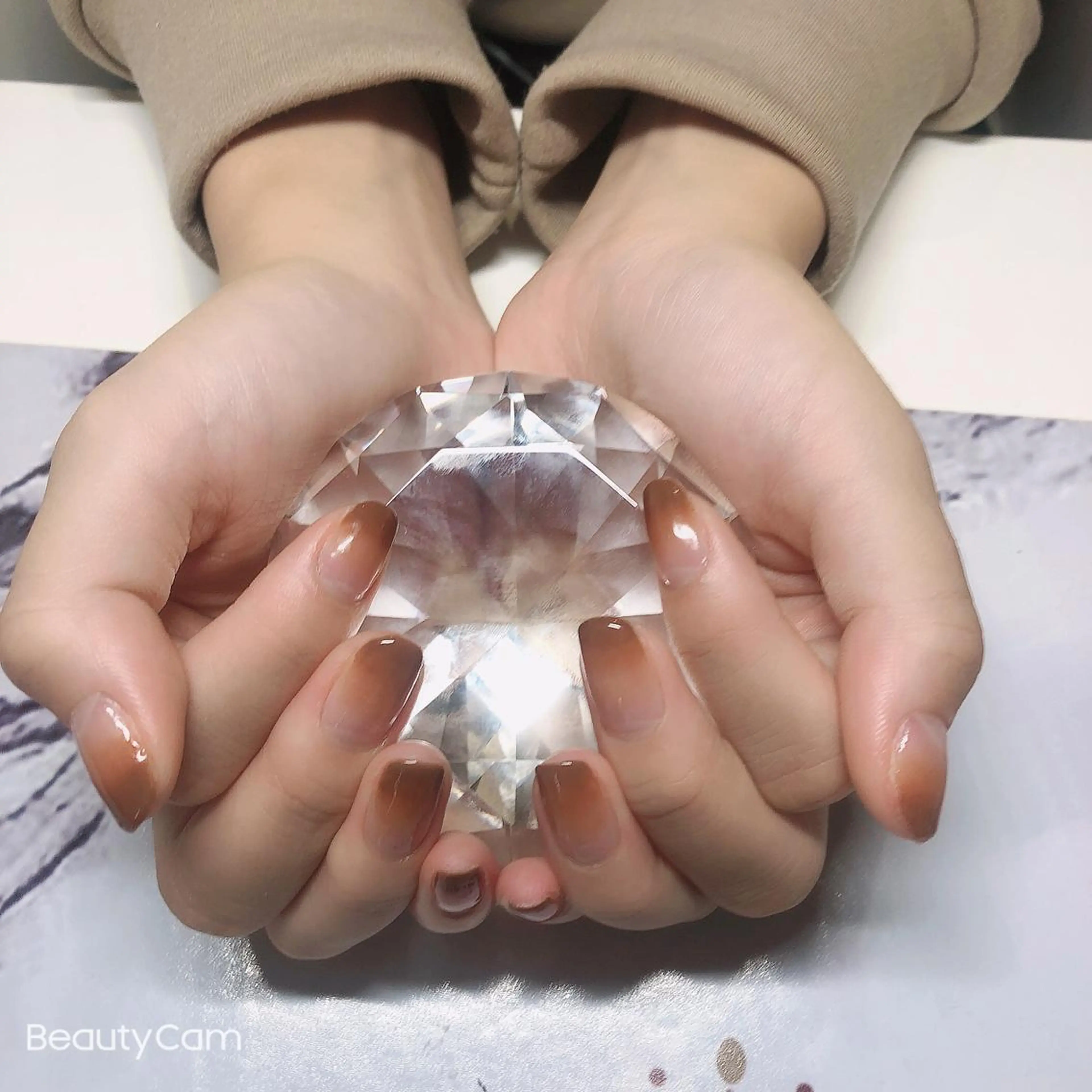 ネイル ガレンドウ 白澤 愛子のネイルデザイン