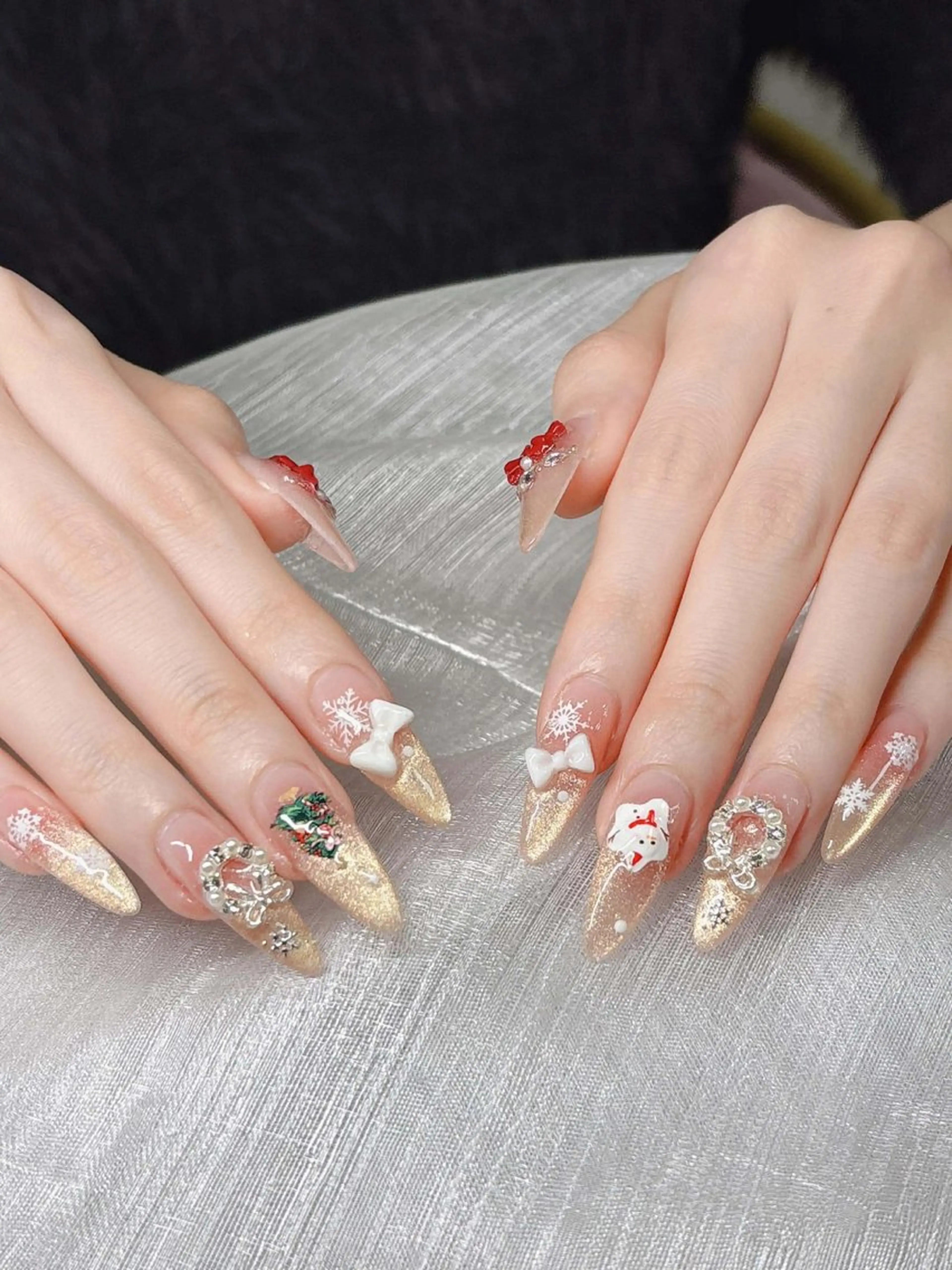 ネイル ハンドネイル Lee Nailsのネイルデザイン