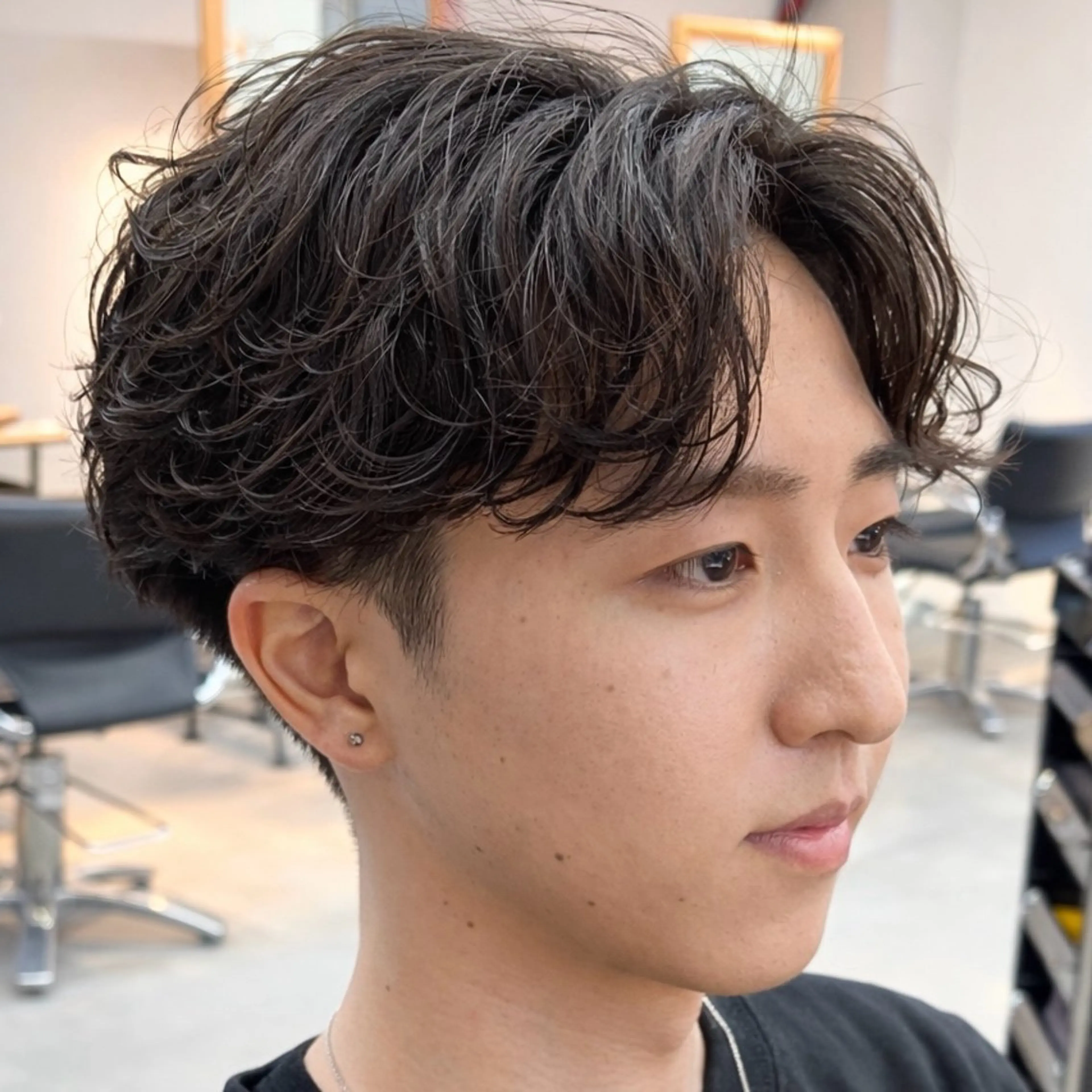 パーマ メンズ センターパート マッシュ メンズパーマ 刈り上げ ニュアンスパーマ 男の理想を叶える🔥 メンズパーマ特化｜関のヘアスタイル