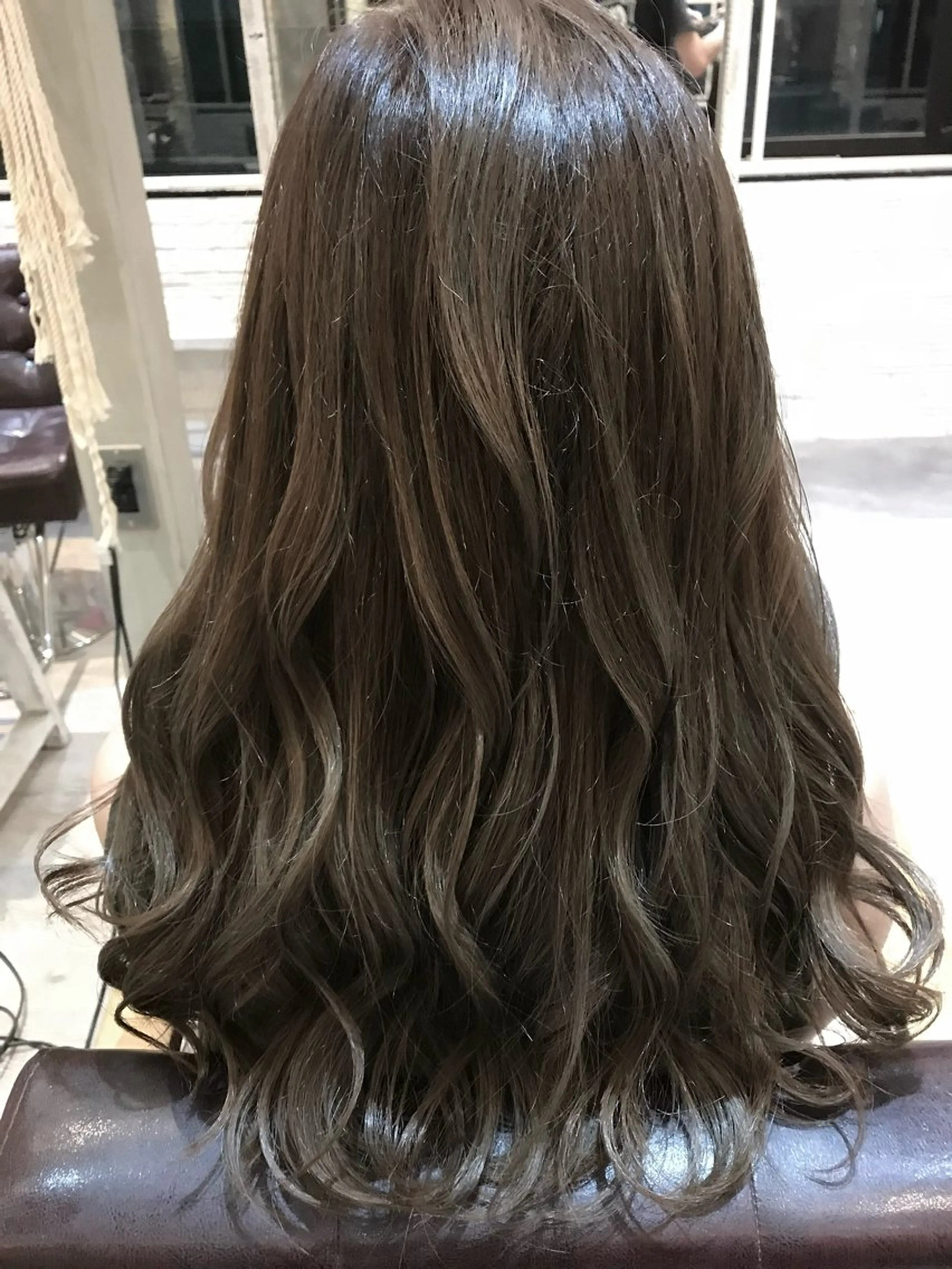 ロング カラー AUBE hair ales福岡平尾店所属・塚本 昂のヘアスタイル