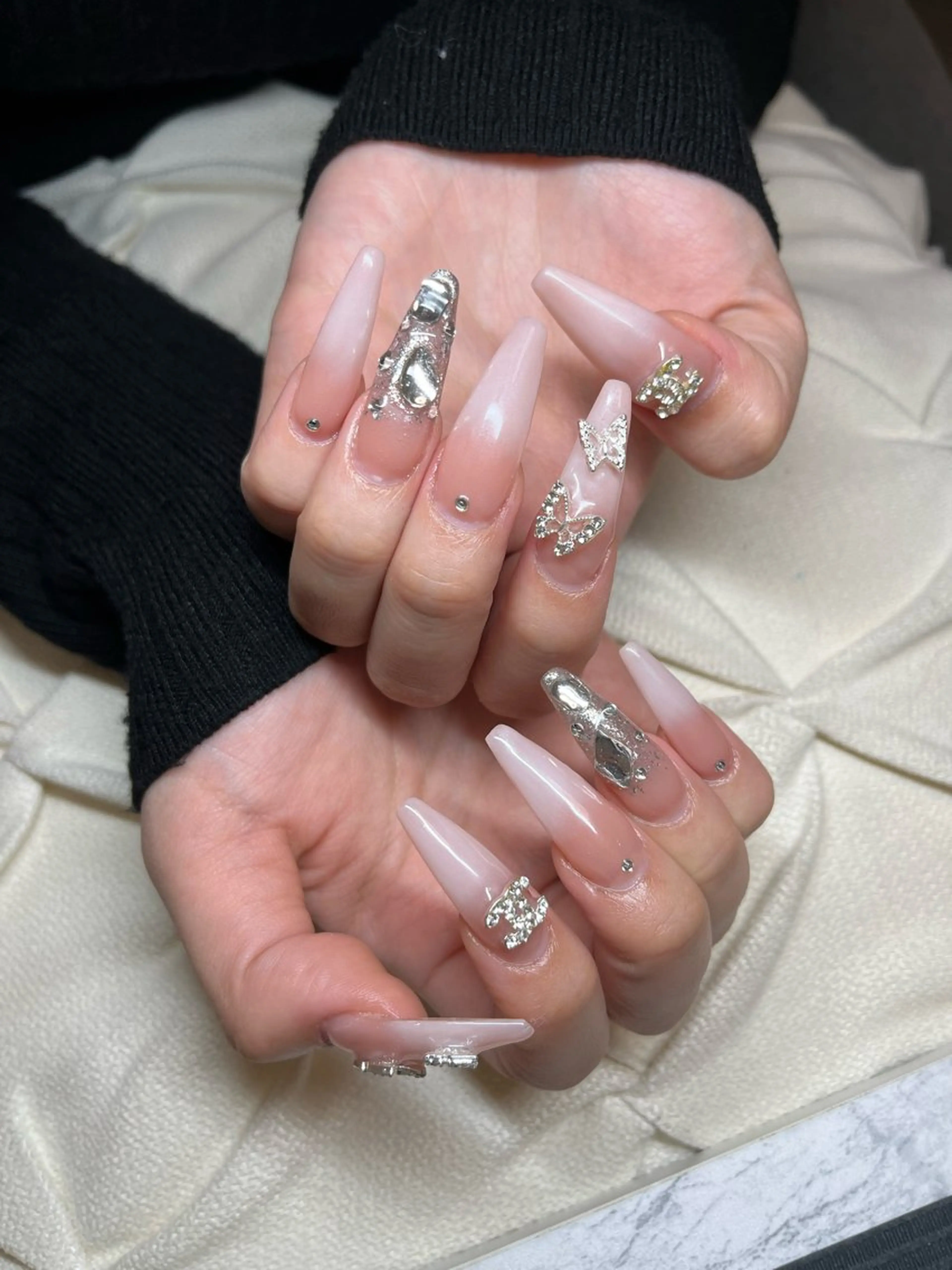 ネイル ハンドネイル nail.salon .Reversalのネイルデザイン