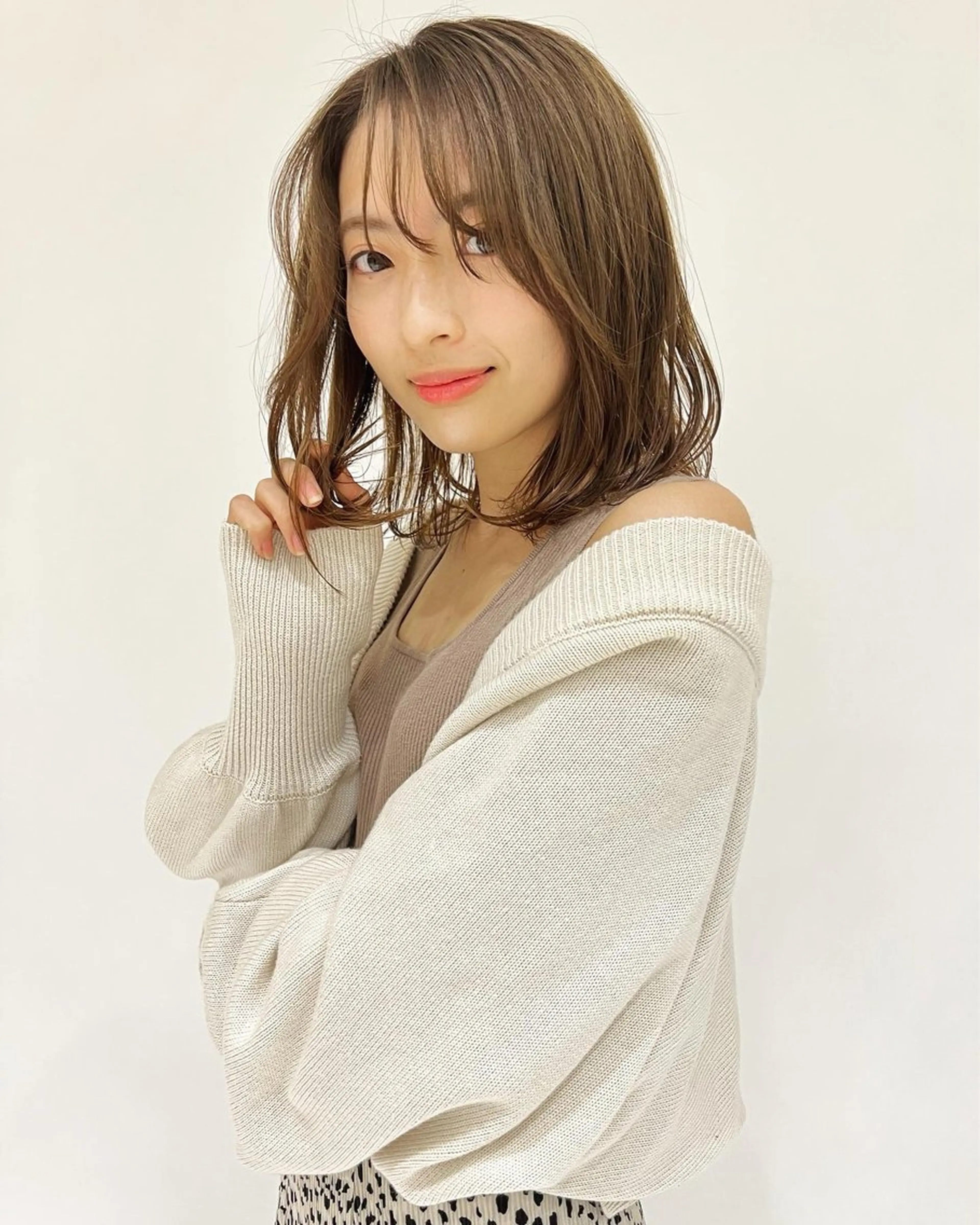 ミディアム 吉田 宙生のヘアスタイル