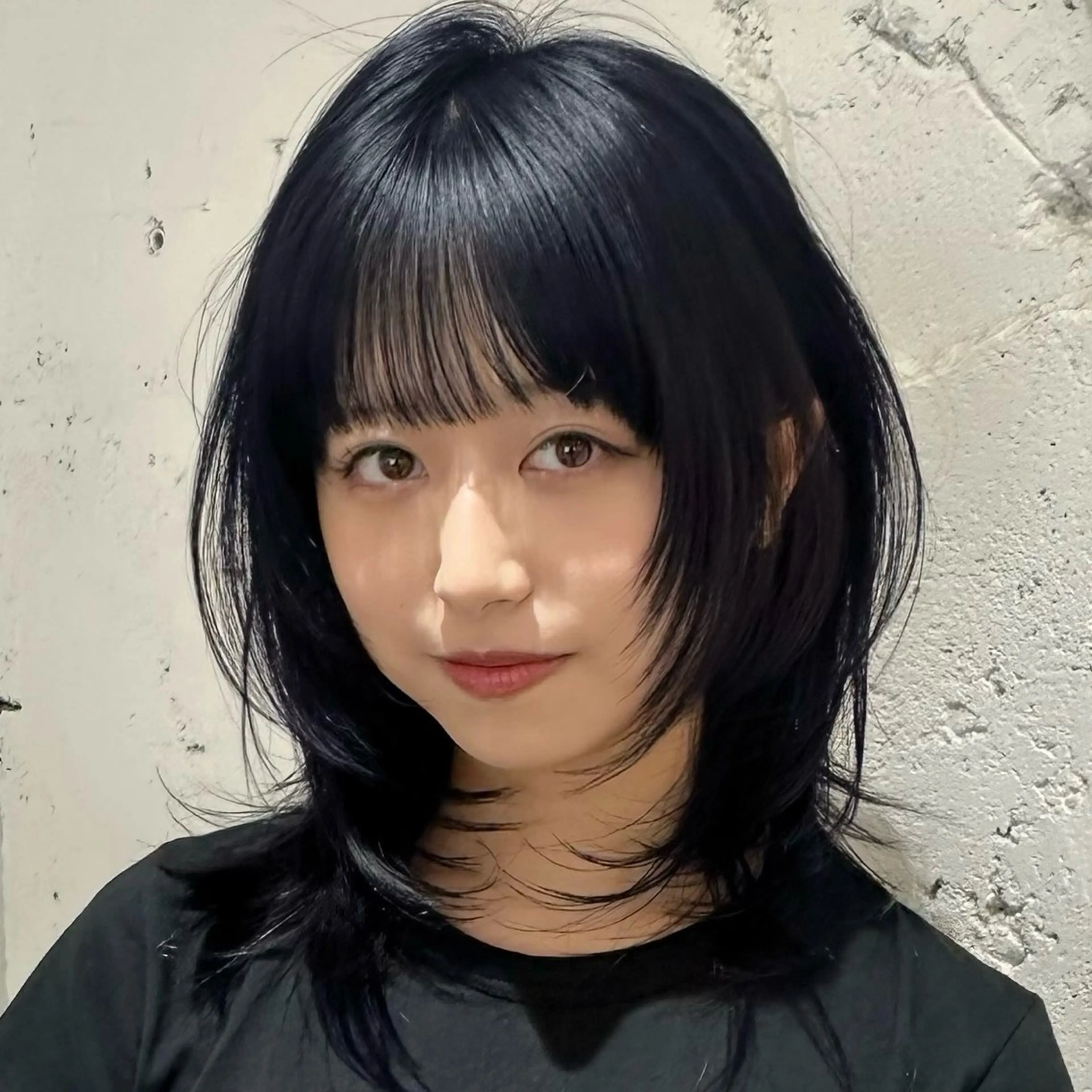 ミディアム カット ヘアカラー トリートメント 🌹ハッシュカット、 レイヤー韓国ヘア🌹のヘアスタイル