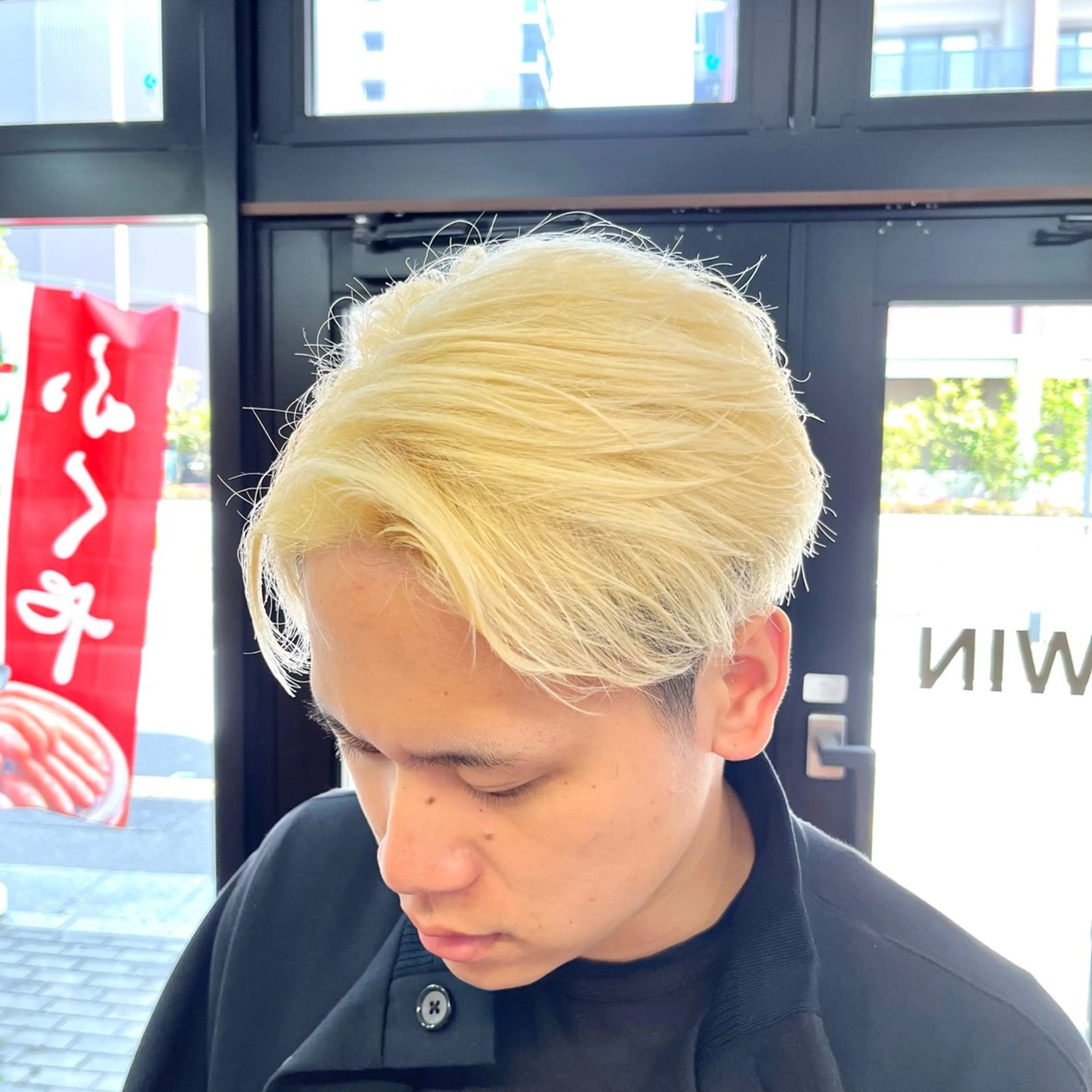 カラー メンズ 抜きっぱなしブロンド ブロンド カット ヘアカラー トリートメント 有田裕真 【ブリーチカラー】のヘアスタイル