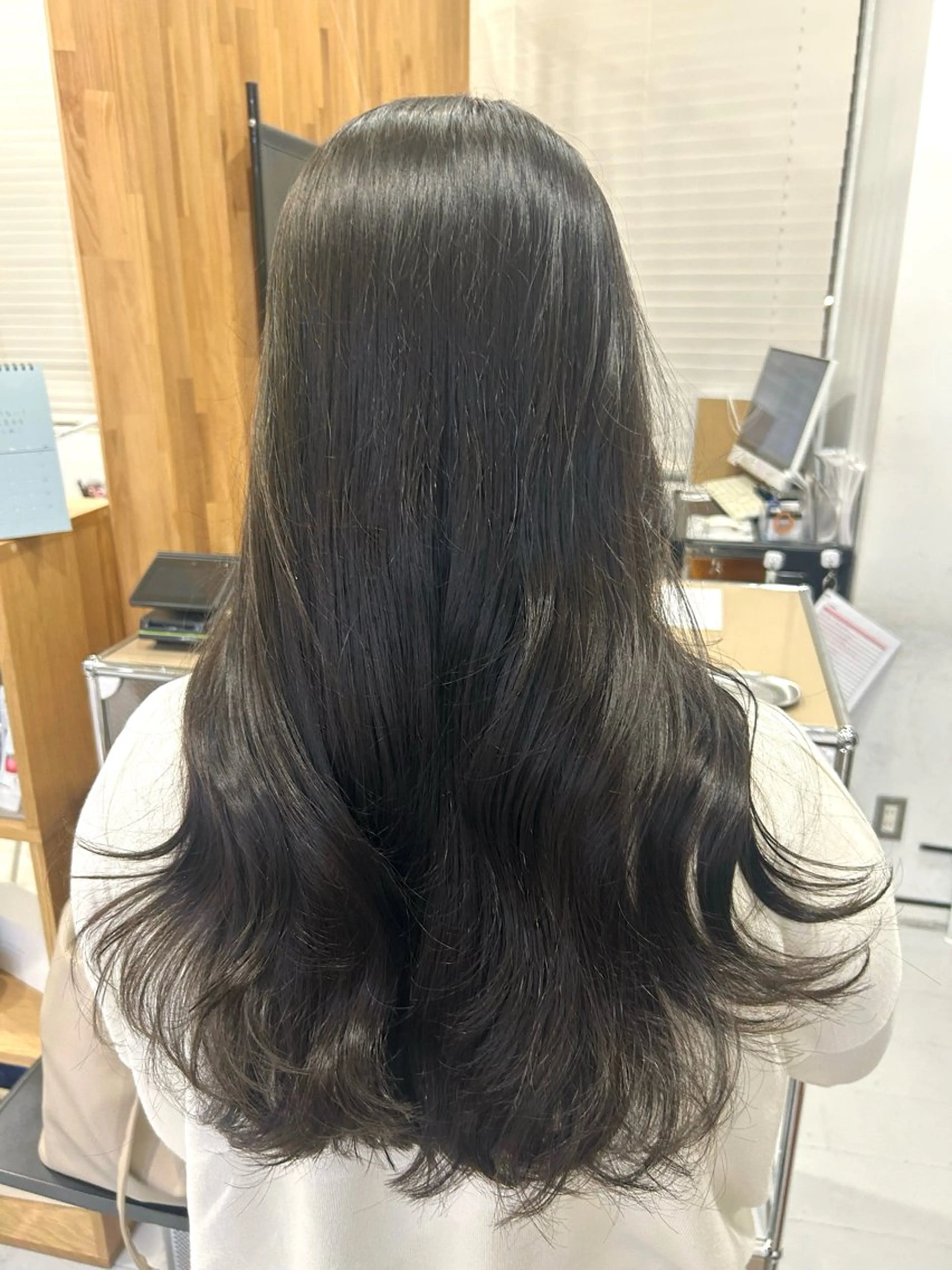 ロング カット ヘアカラー トリートメント 韓国ヘア ‎⟡.·KANA🐥のヘアスタイル