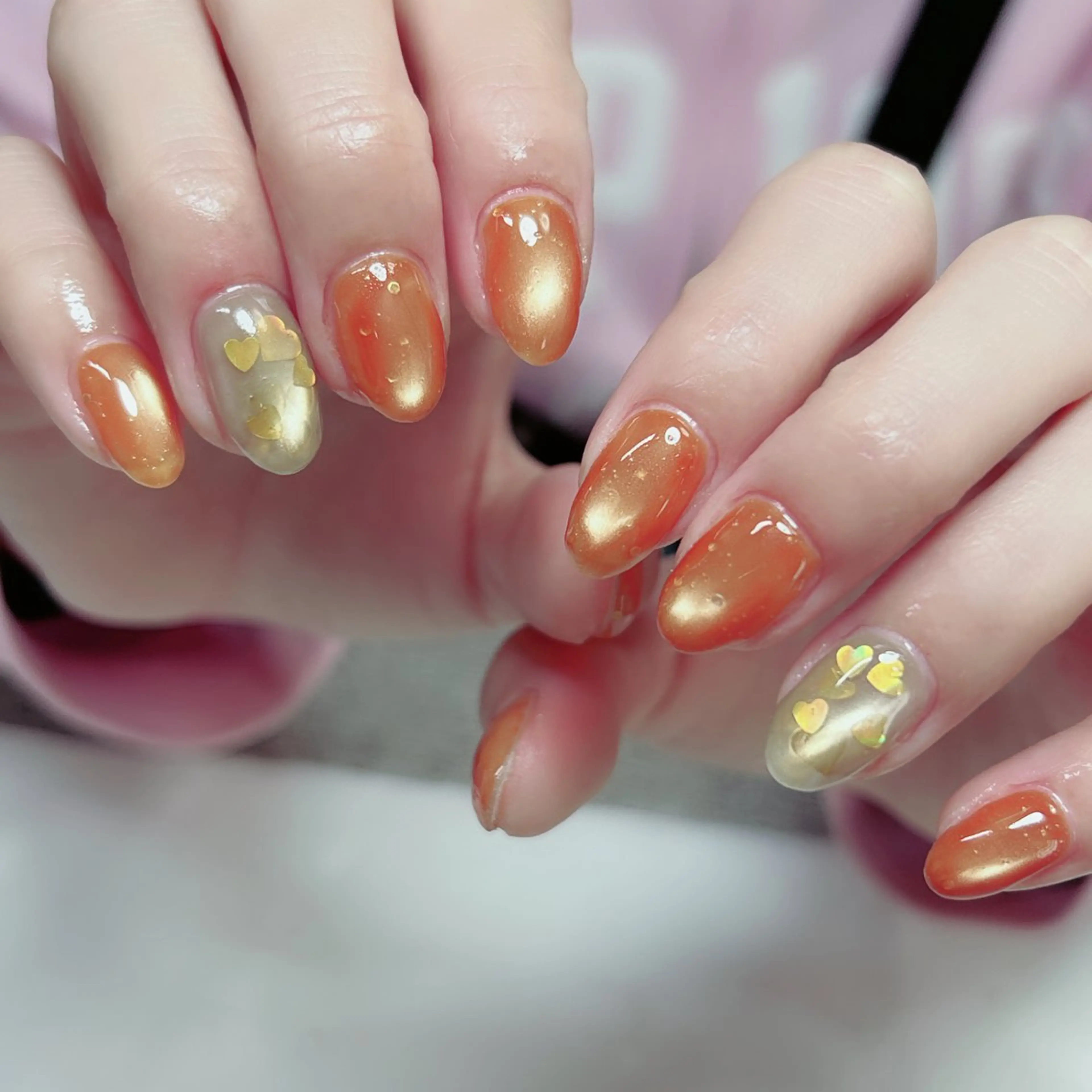 ネイル オーロラネイル フラワーネイル フレンチネイル キラキラネイル ラメ(グリッター) ハンドネイル Cute Tips nailのネイルデザイン