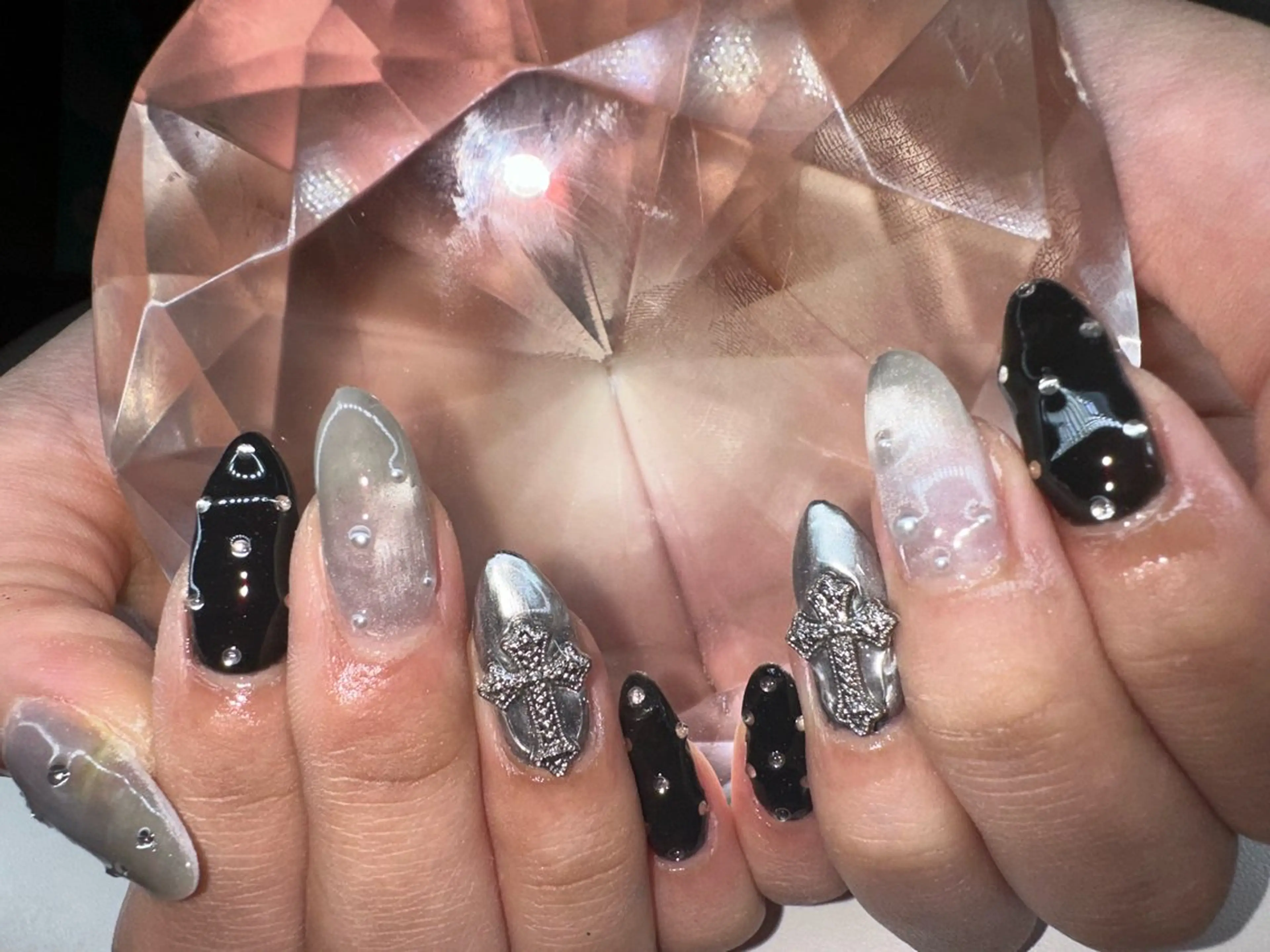 ミディアム ハンドネイル YOKOSUKA🧸 NAIL🌿🫧💛のネイルデザイン