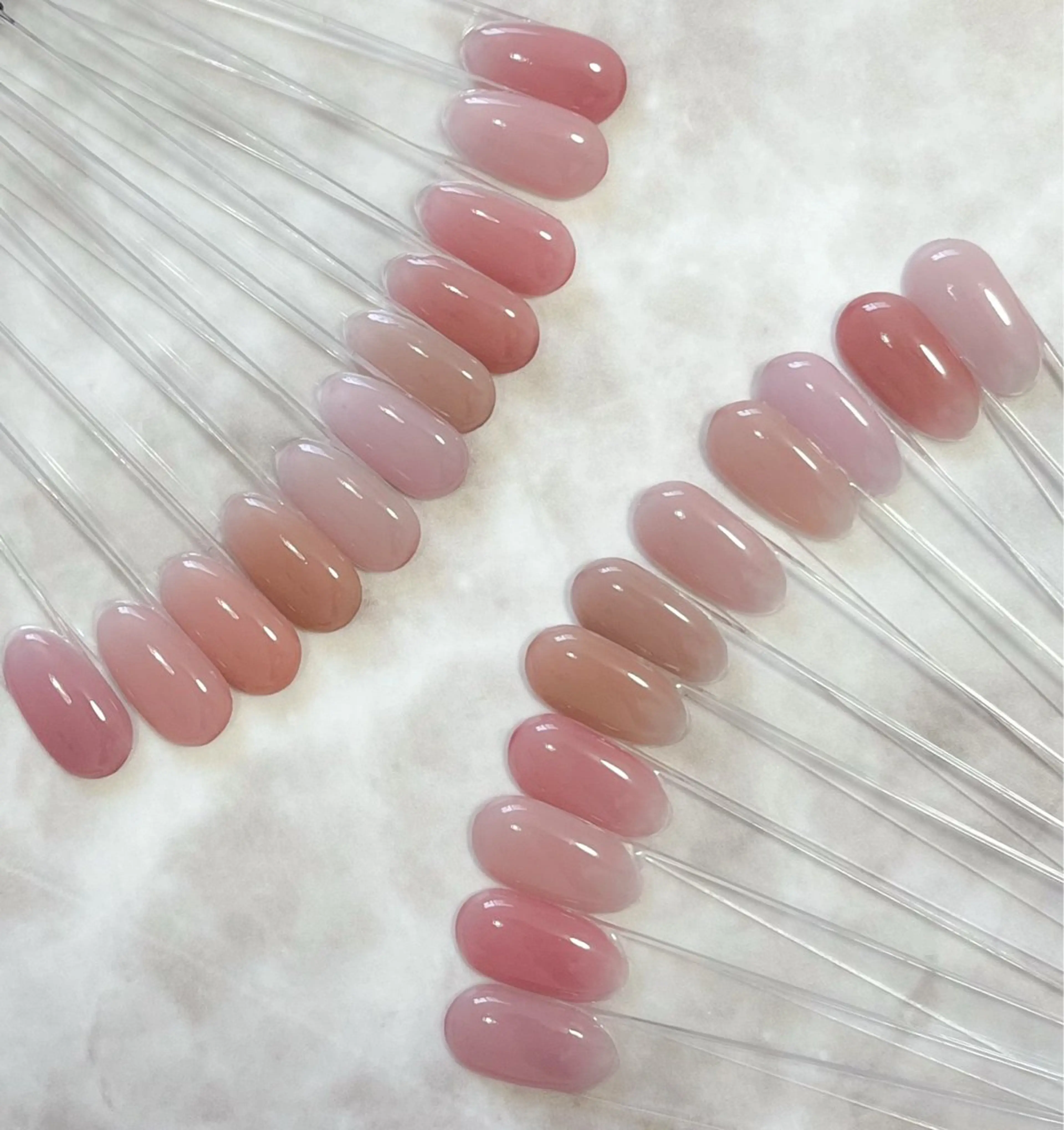 似合わせカラー シンプルネイル[オフなし]の写真