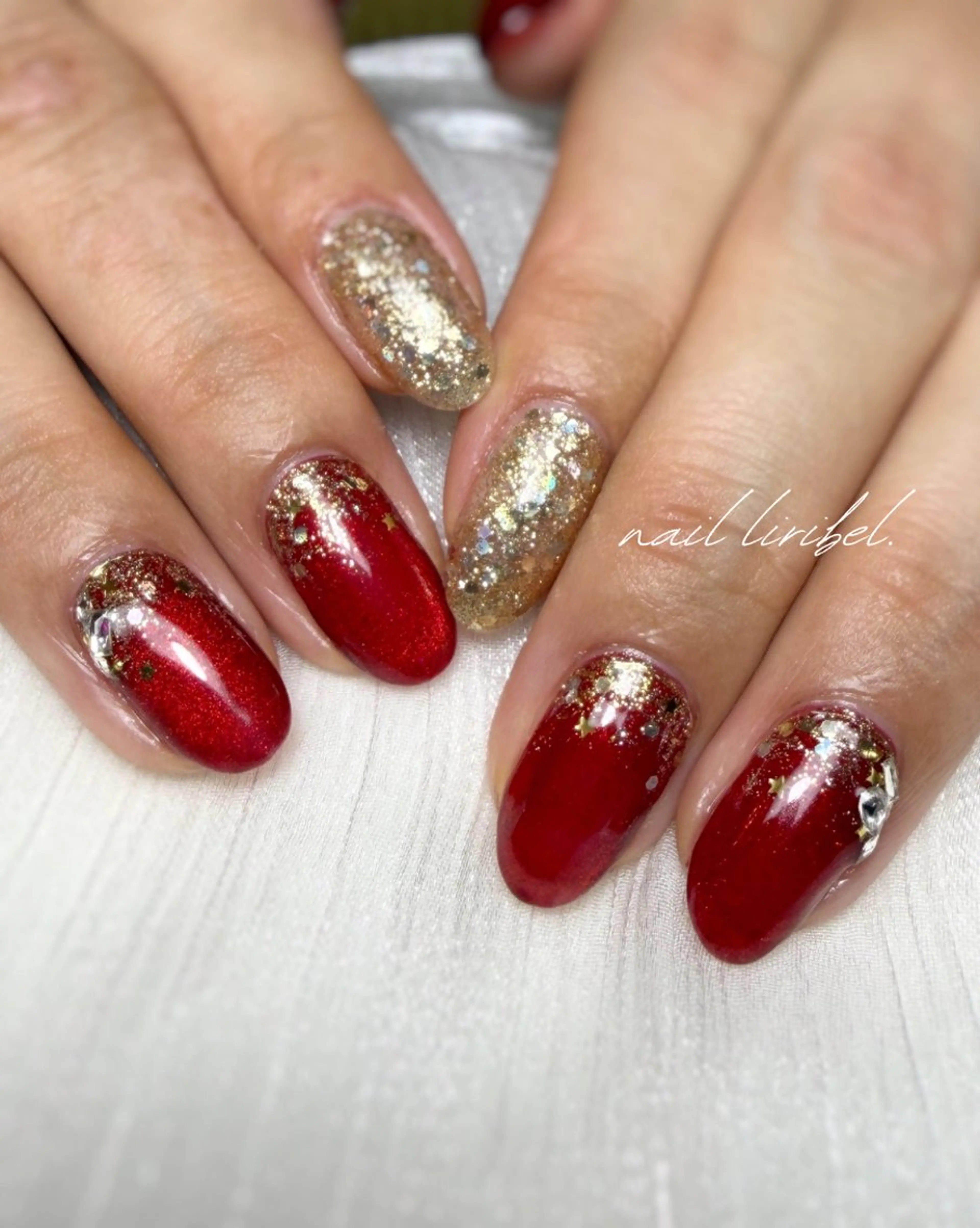 ネイル 成人式 赤色 冬ネイル クリスマス Nail Liribelのネイルデザイン