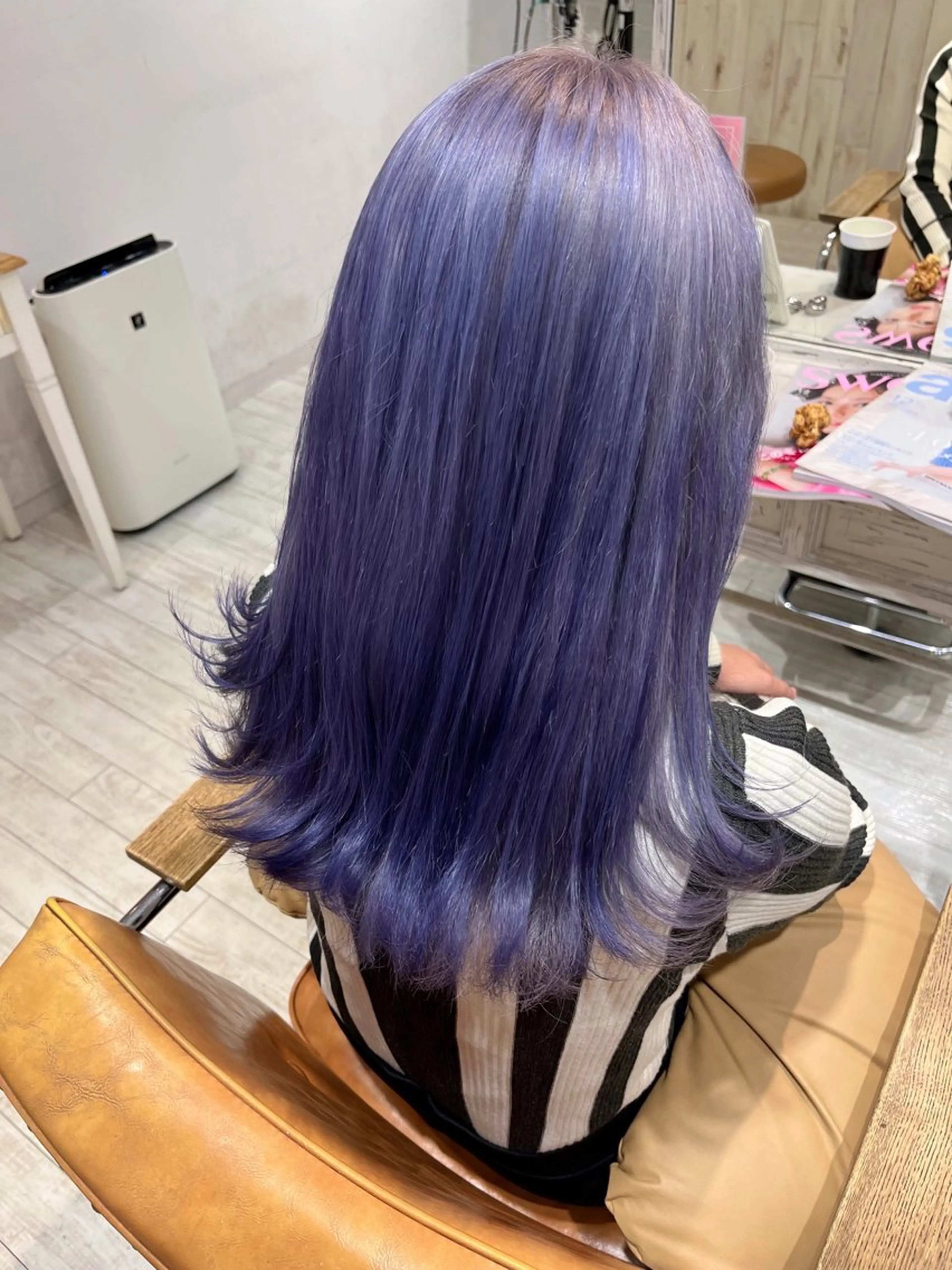ロング カラー ブリーチ ブルーカラー ブルーラベンダー ブルーバイオレット グラデーションカラー カット ヘアカラー トリートメント 【韓国ヘア×透明感 カラー】笹谷 莉未のヘアスタイル