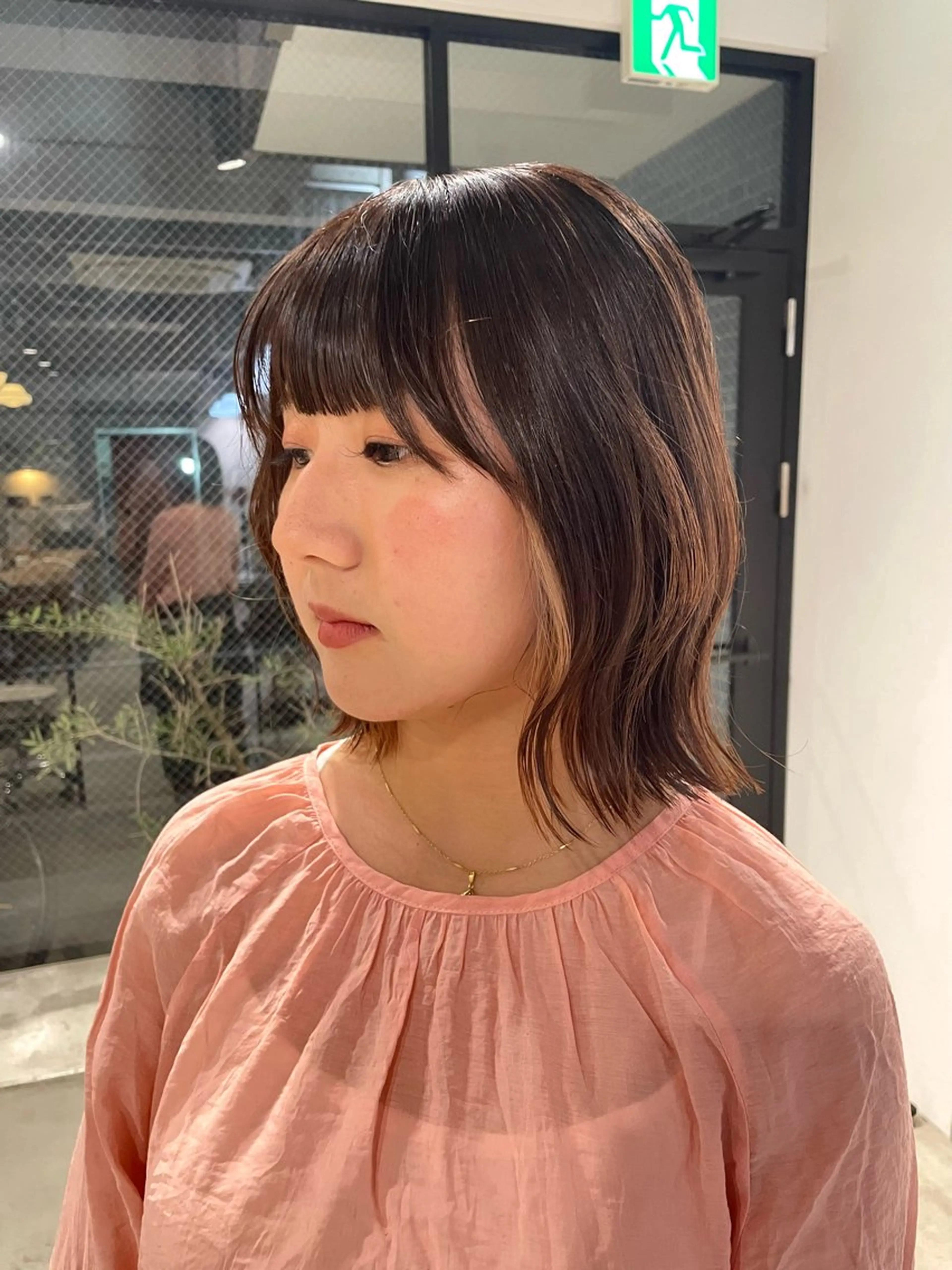 ミディアム カラー ボブ ユウナ🎀レイヤー/ 暖色カラーのヘアスタイル