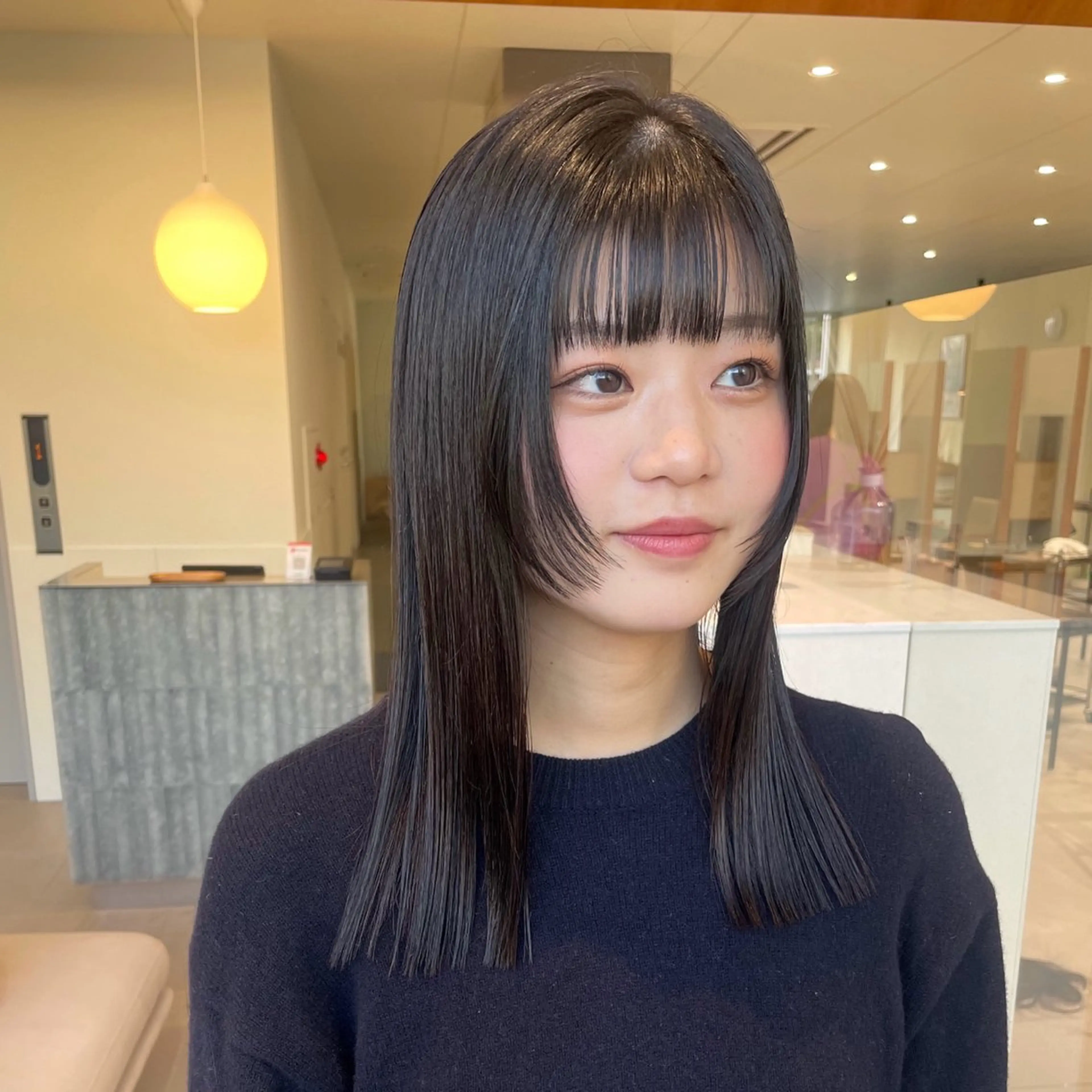 セミロング カラー ベージュカラー 透明感カラー ダブルカラー レイヤーカット 髪質改善カラー/ボブ 🌻Mutsumiのヘアスタイル