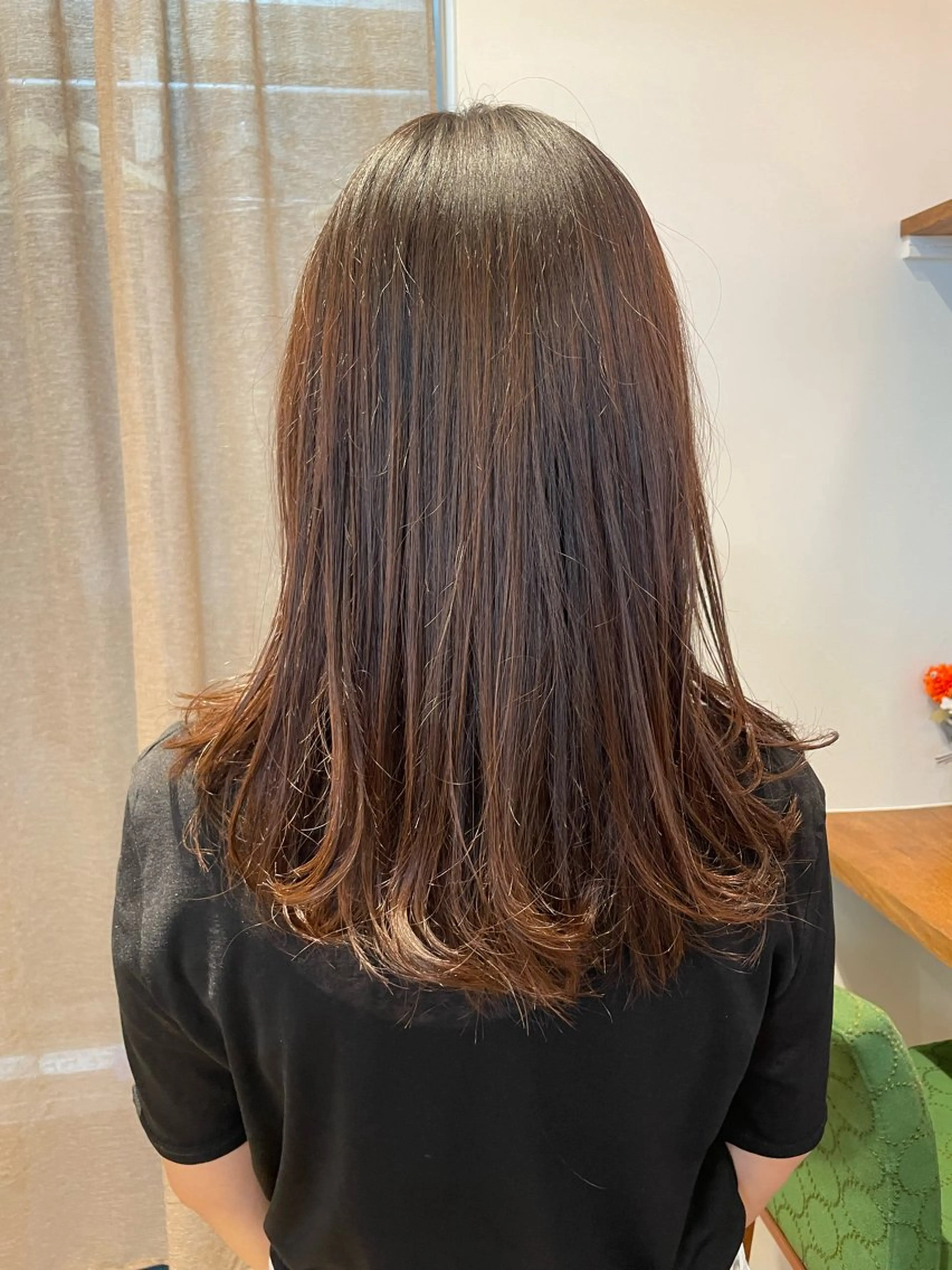ロング レイヤーカット ローレイヤー 望月 千絵のヘアスタイル