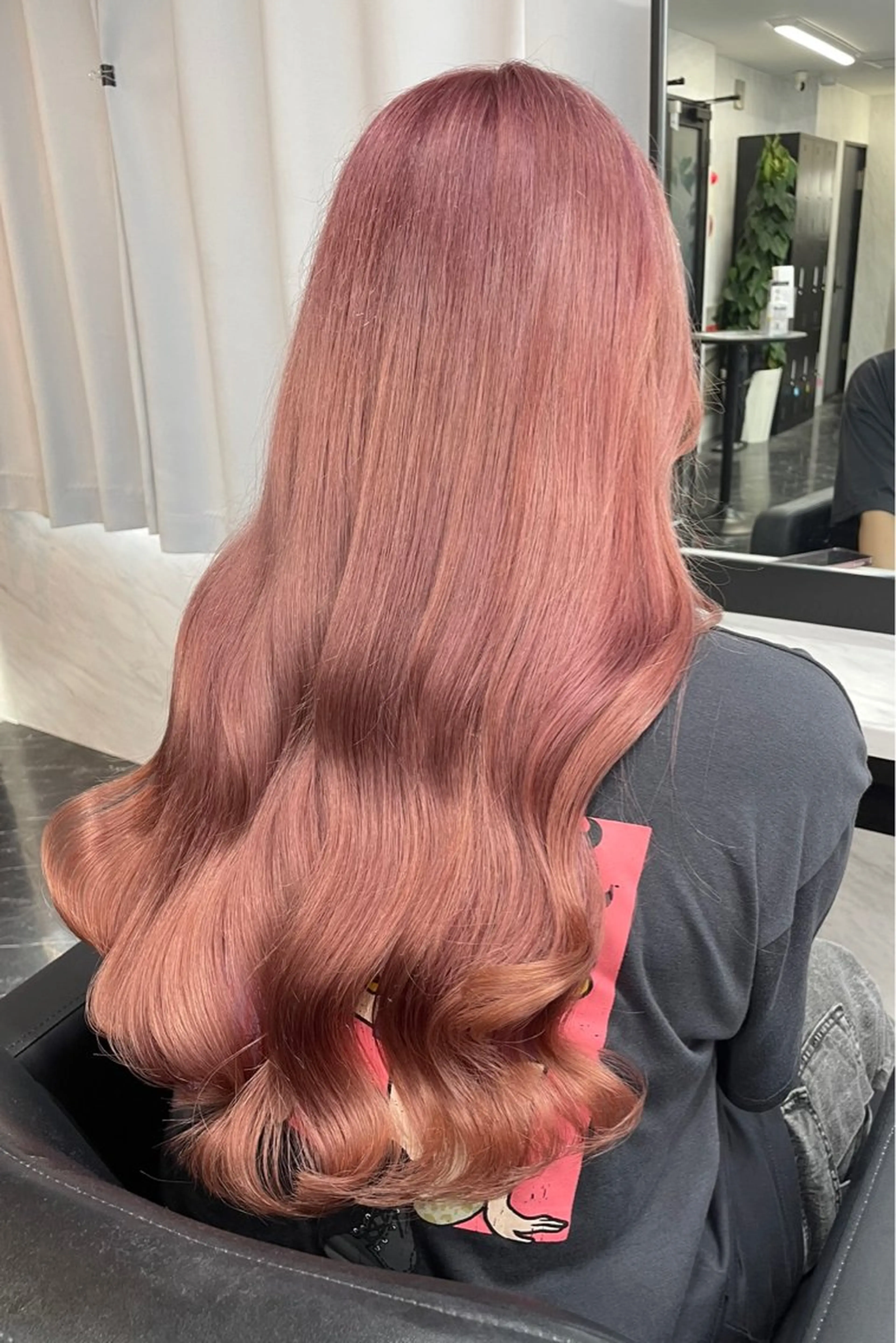 ロング カラー カット ヘアカラー トリートメント マリカ🦋韓国 ハイトーン/エクステのヘアスタイル