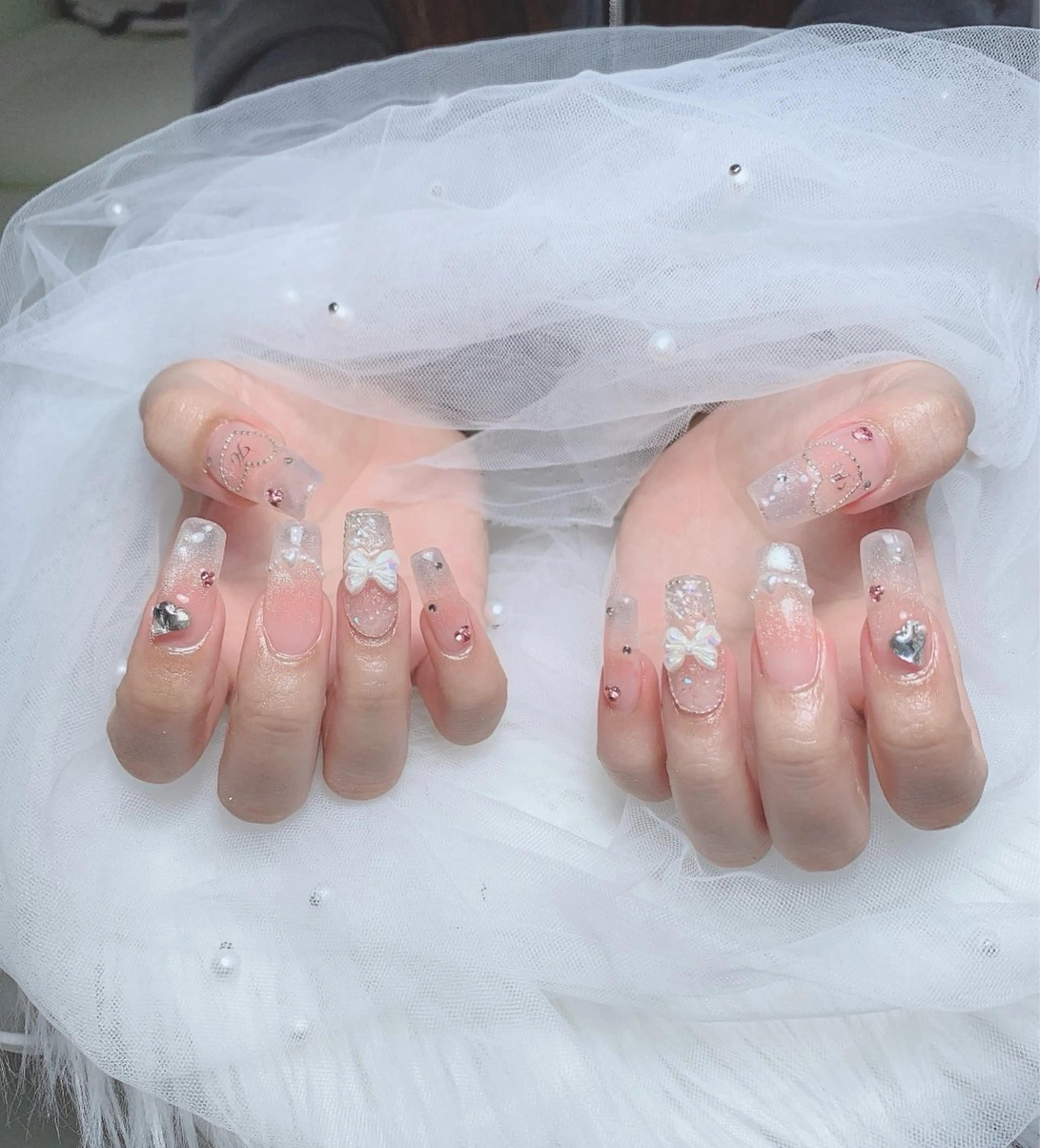 ネイル ハンドネイル T. Leeのネイルデザイン