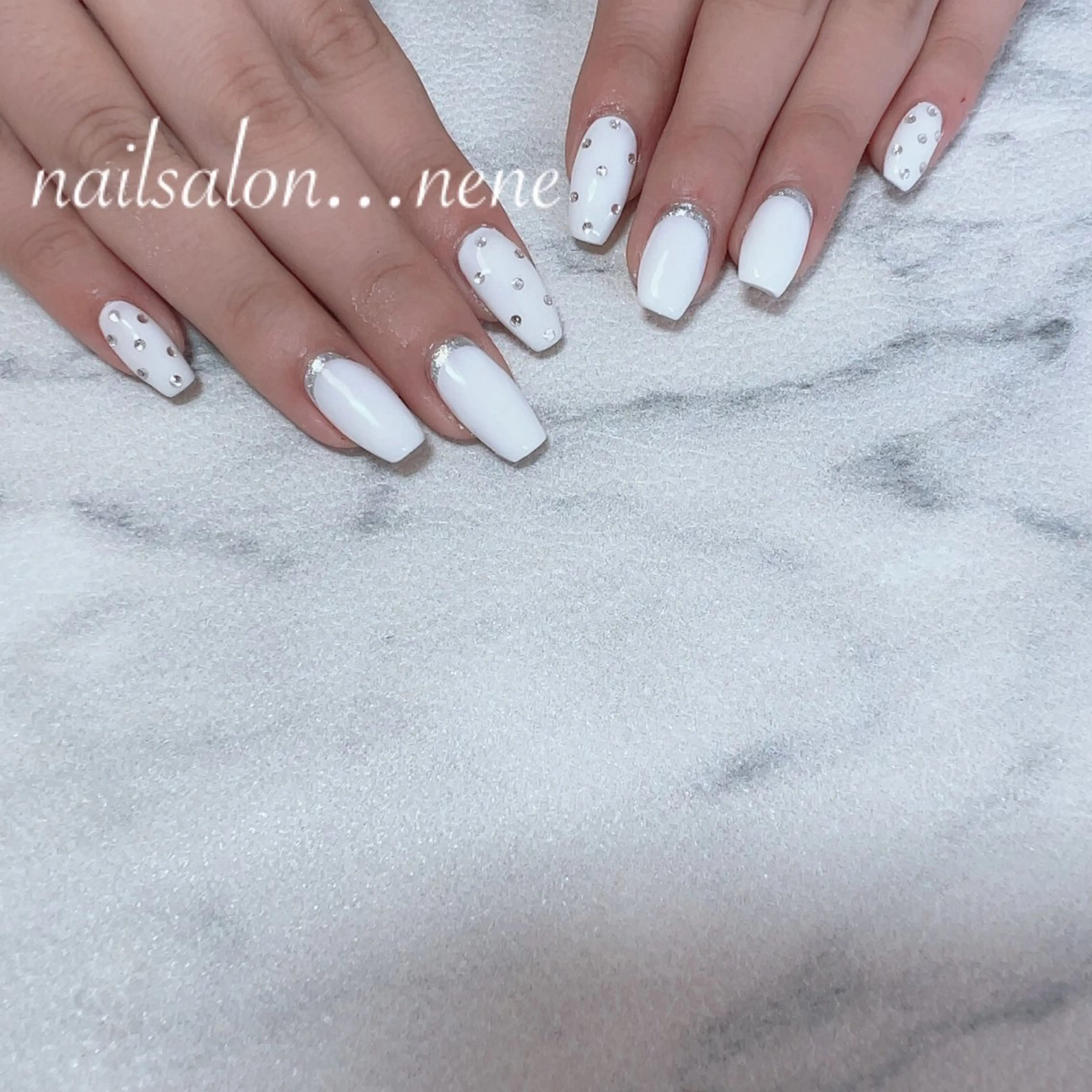 ネイル ホワイト nailsalon ...neneのネイルデザイン