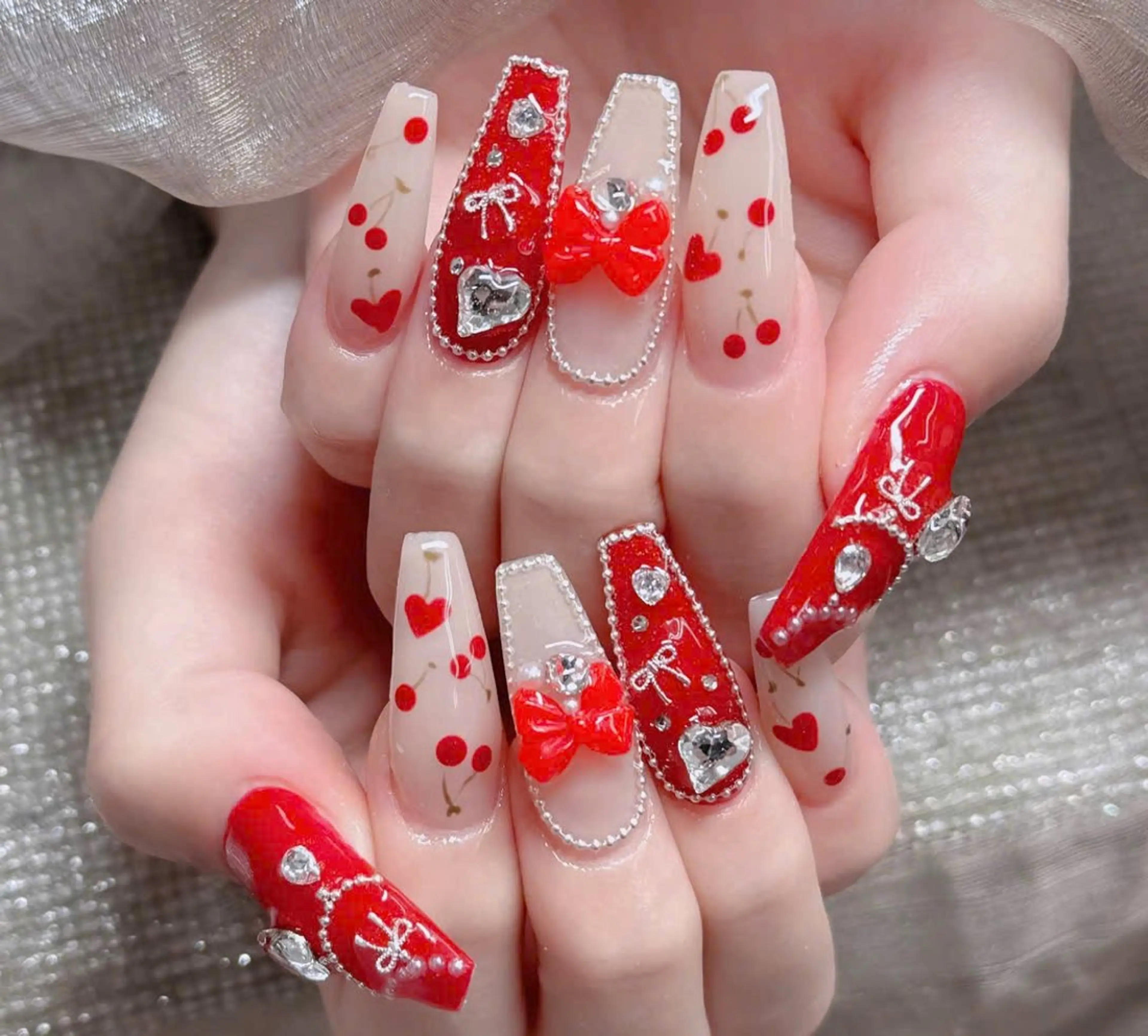 ネイル フレンチネイル ジェルネイル ガラスフレンチ ハロウィン ハート ハンドネイル H.baby Nail Salonのネイルデザイン