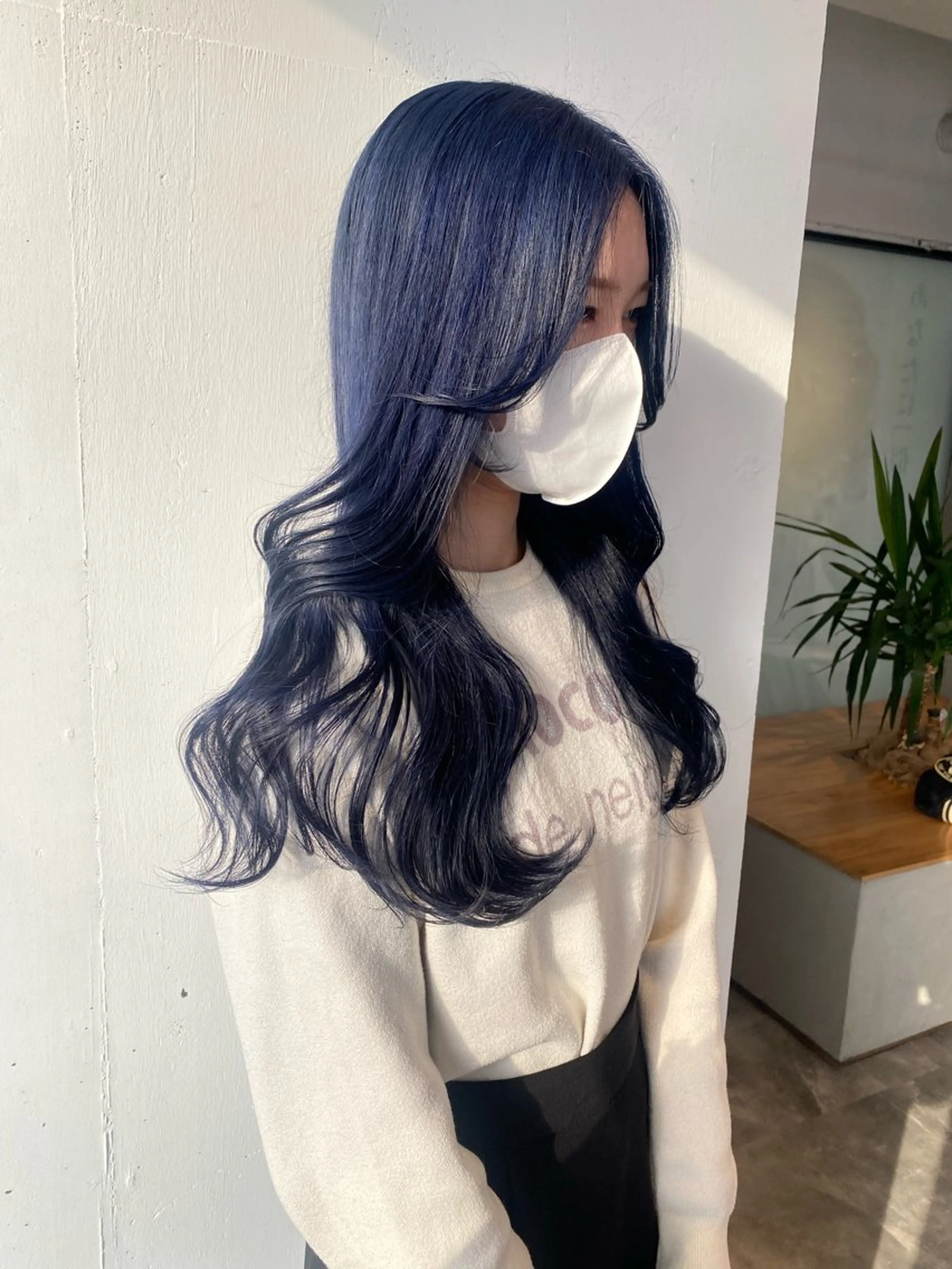 ロング カラー ブリーチ カット ヘアカラー 韓国ヘア特化 💟 ララア 💟のヘアスタイル