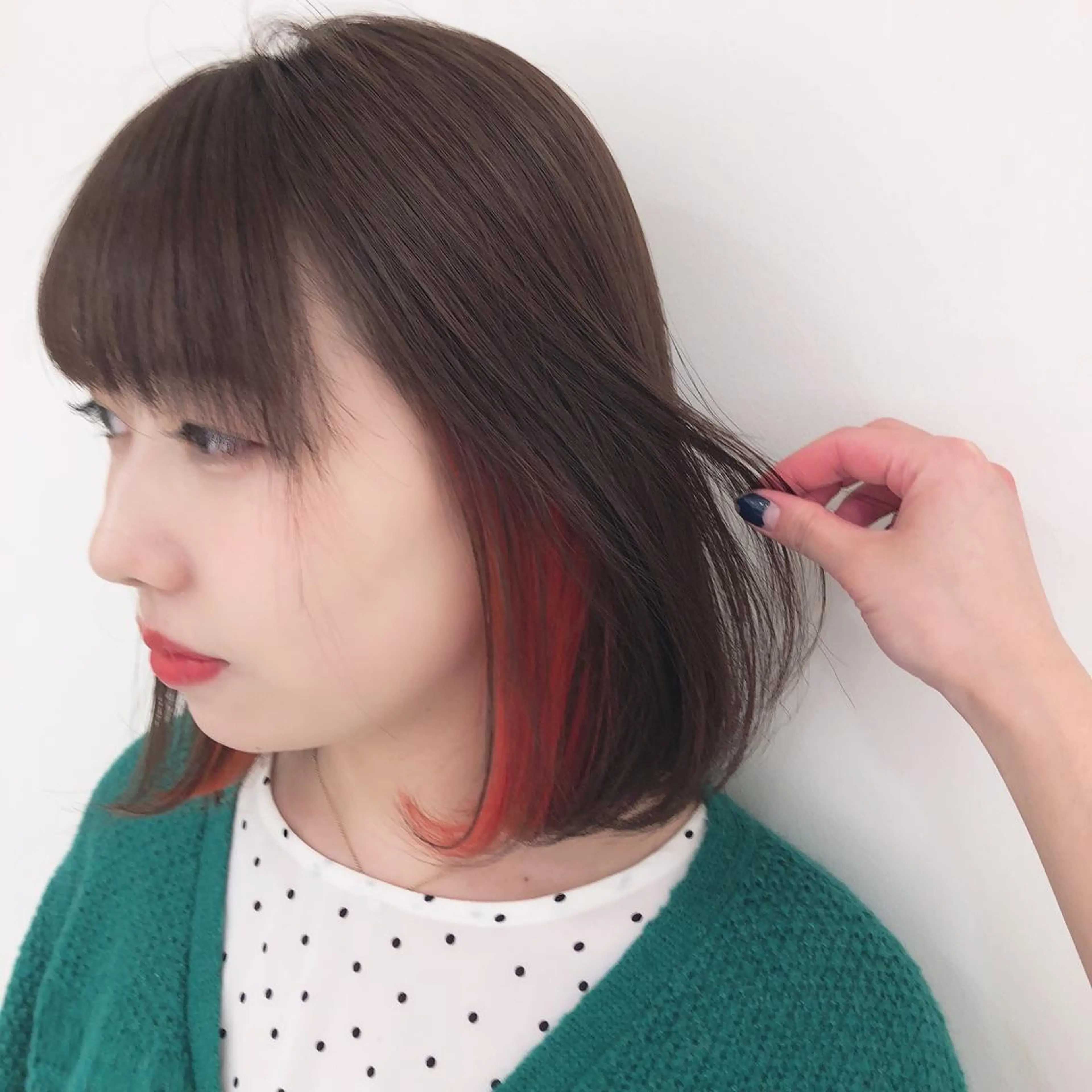ミディアム カラー cyan SANAMIのヘアスタイル