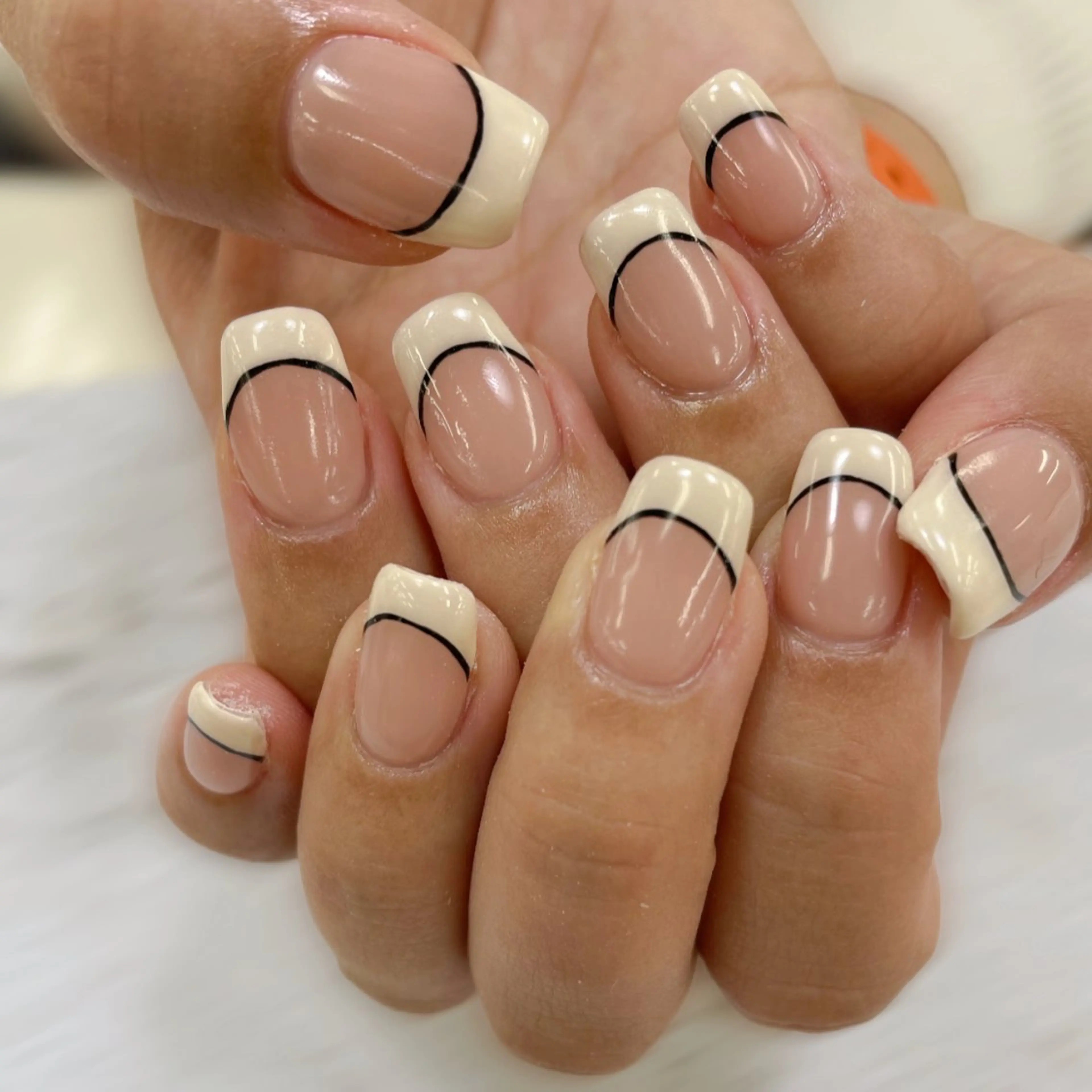 ネイル フレンチネイル ジェルネイル シンプルネイル ハンドネイル NAIL MOONのネイルデザイン