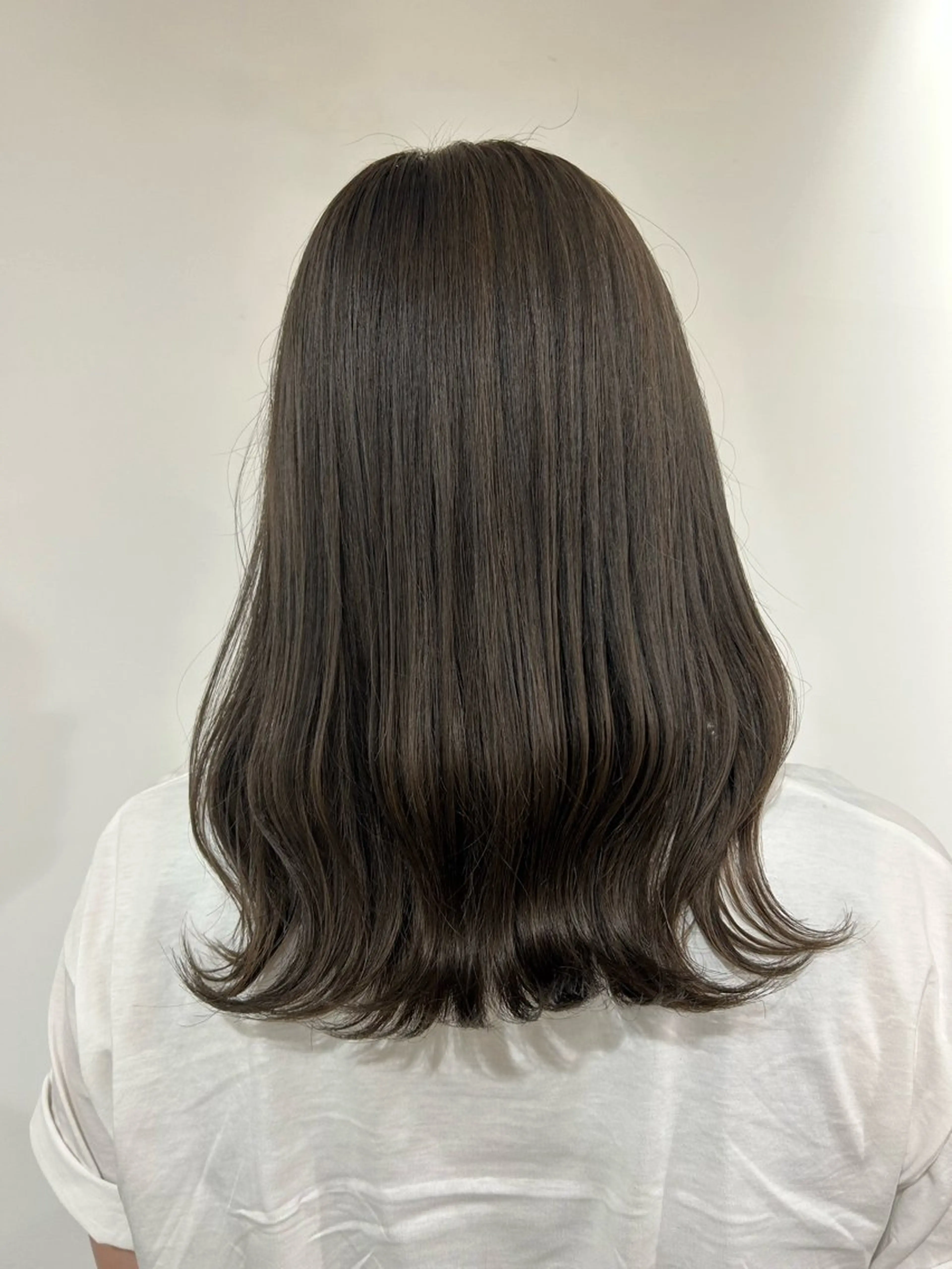 セミロング カラー merc.🌿✨ いとうりかのヘアスタイル