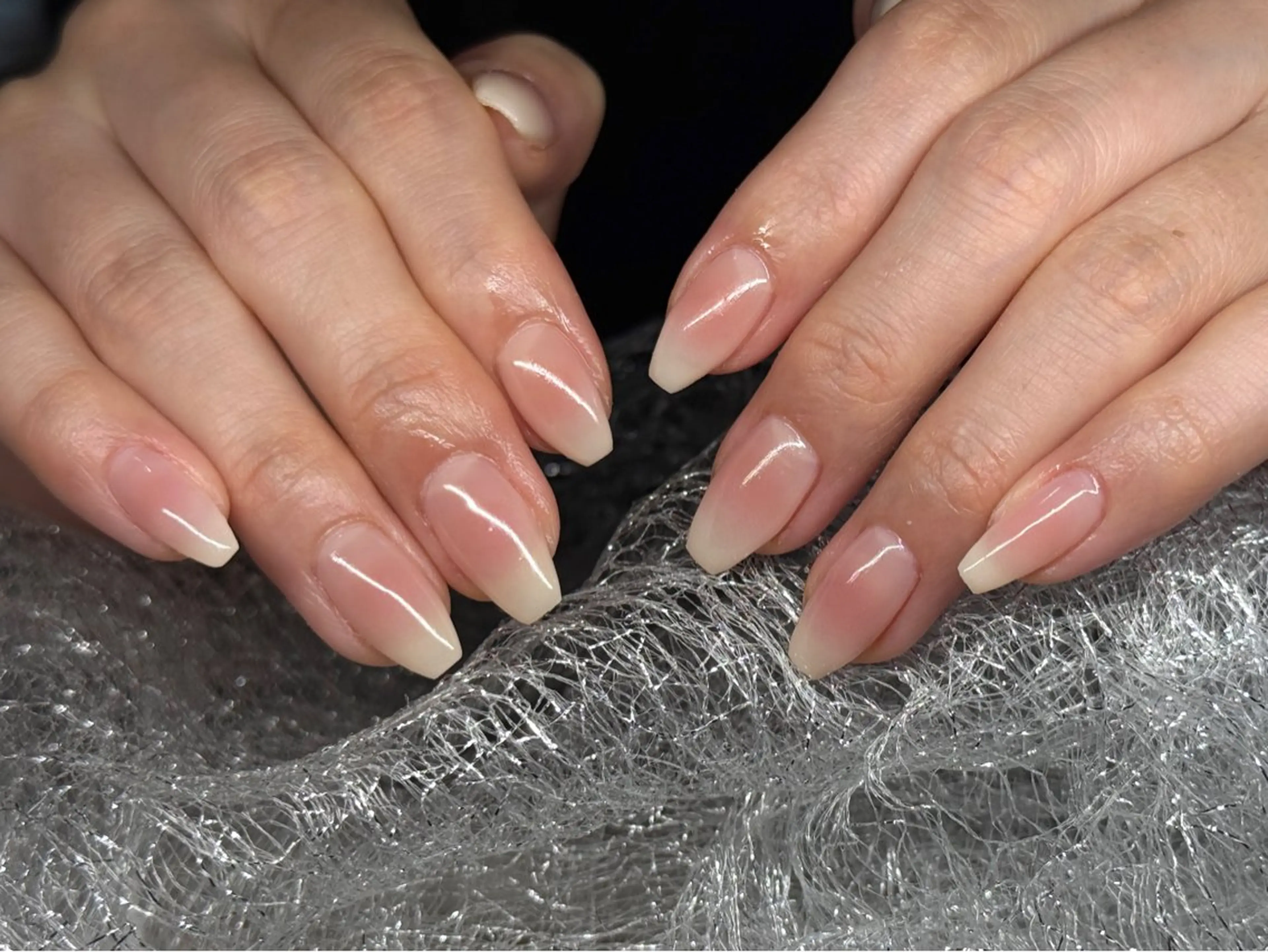 ネイル アートネイル オーロラネイル クリアネイル 長さ出し フレンチネイル 原田 梨香のネイルデザイン