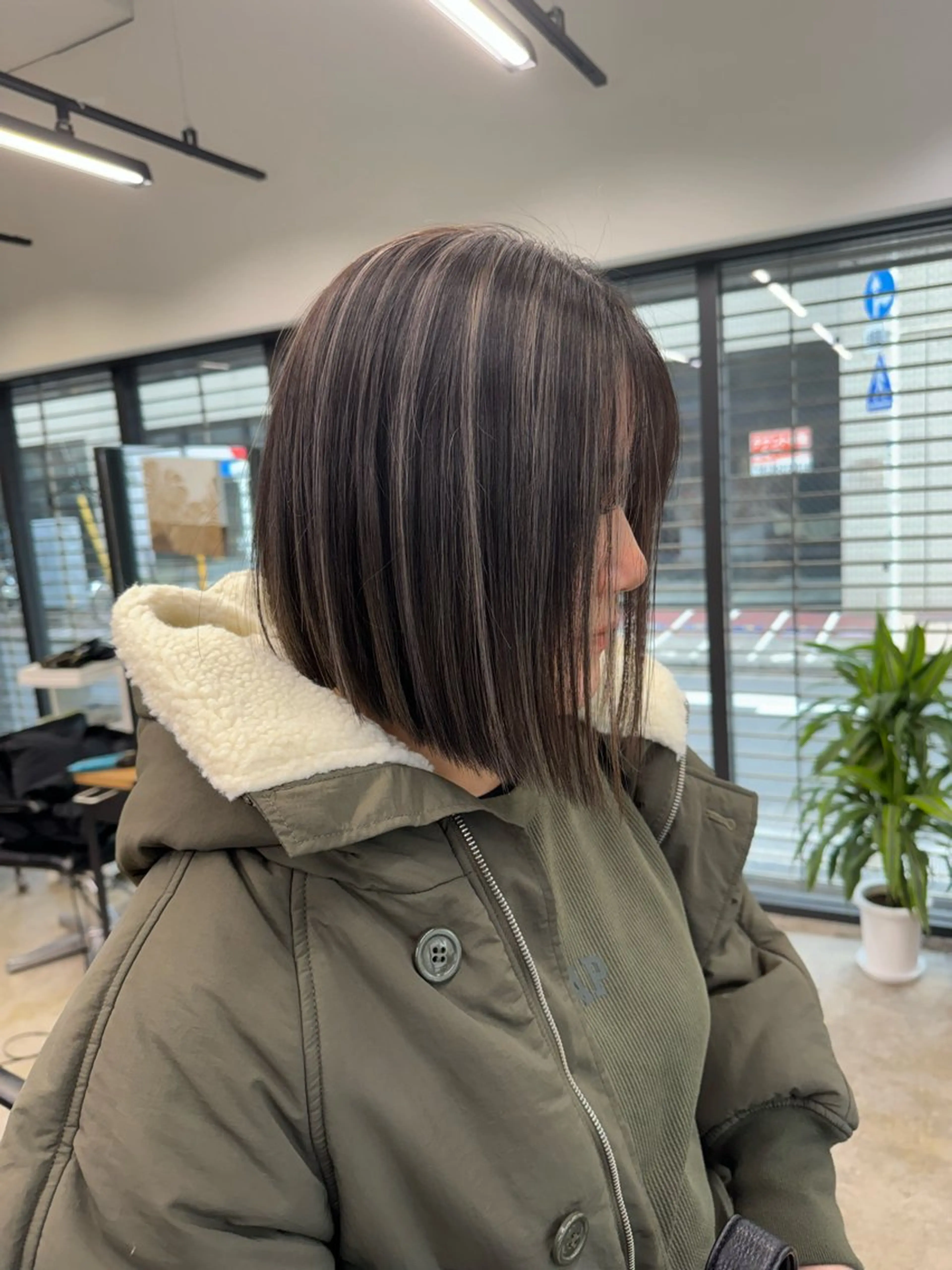 🍿カット＋ホワイトハイライトカラーの写真