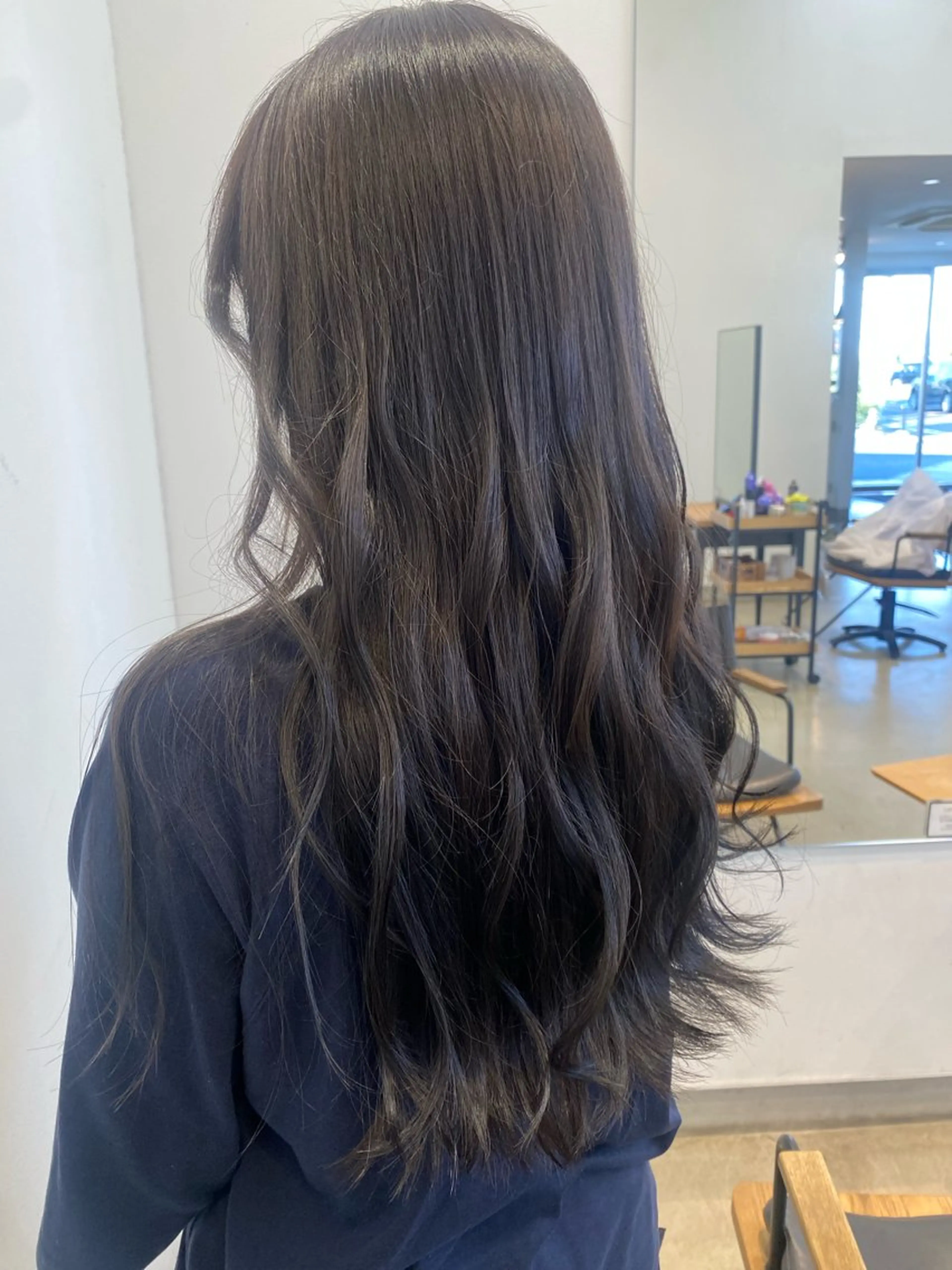 カラー 黒髪 カット ヘアカラー トリートメント 三田 一希のヘアスタイル