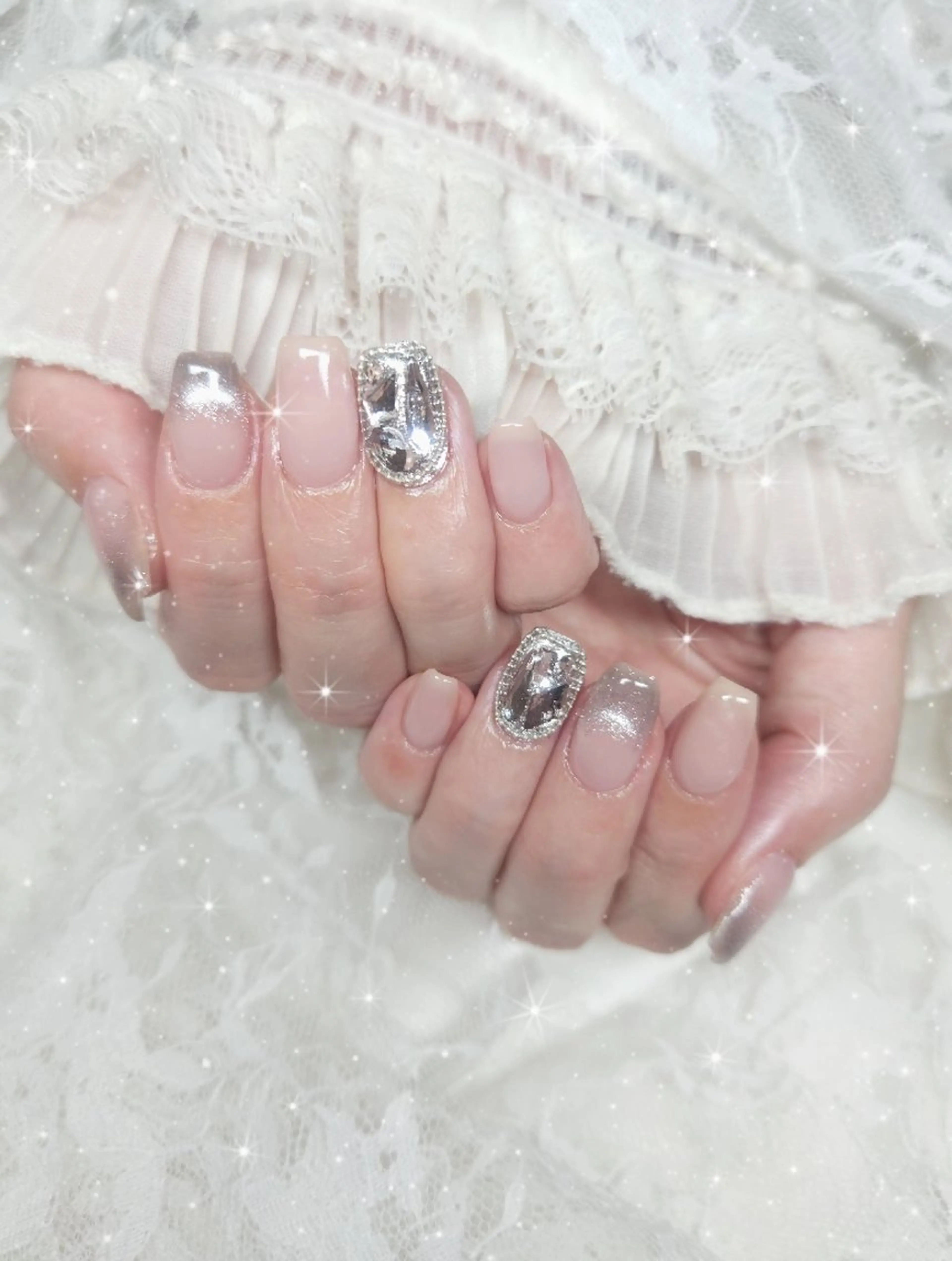 ネイル 韓国ネイル マグネットネイル 持ち込み オフィスネイル ピンク sissy hatsuneのネイルデザイン