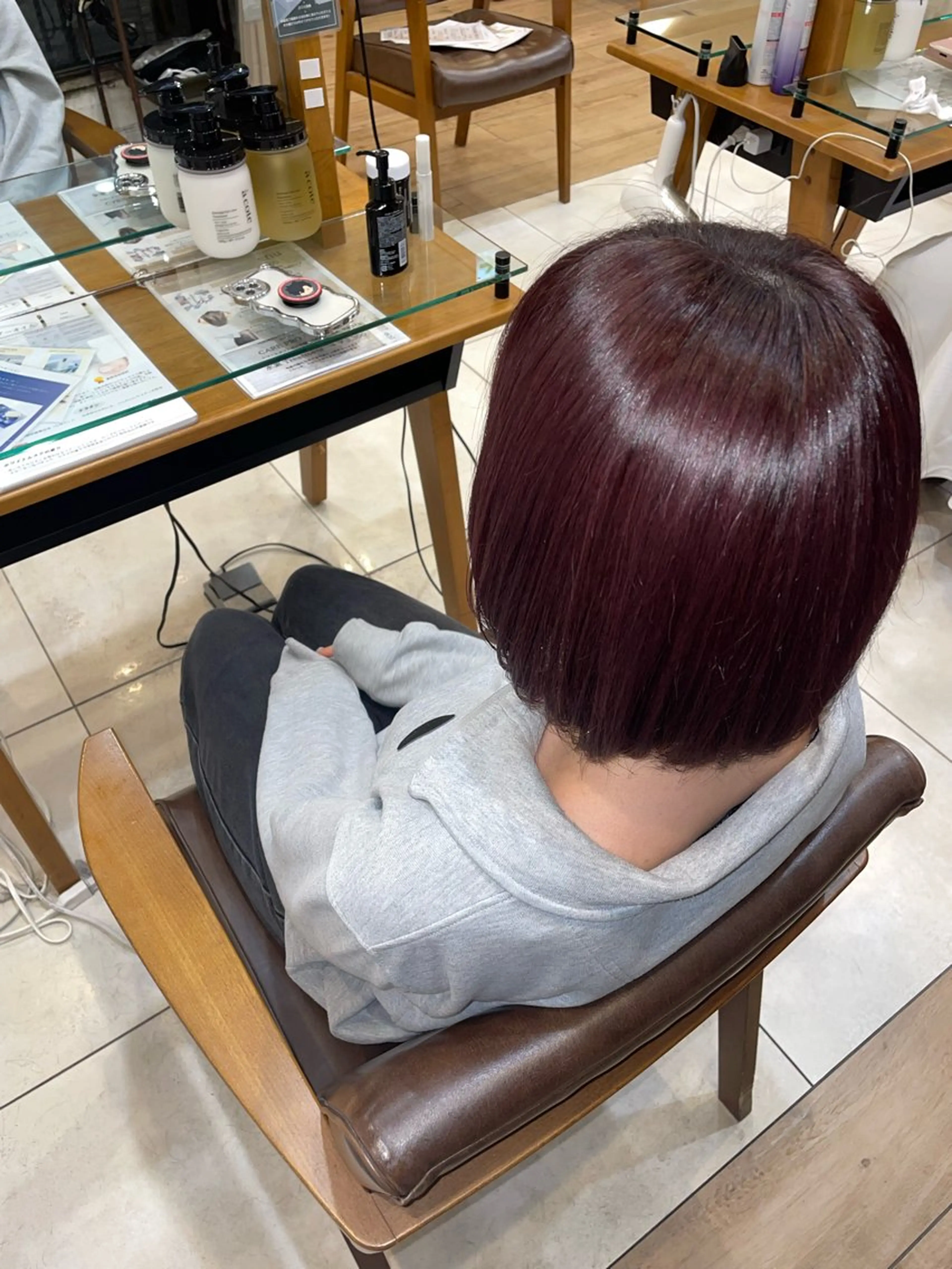 カラー 新原 陽那のヘアスタイル