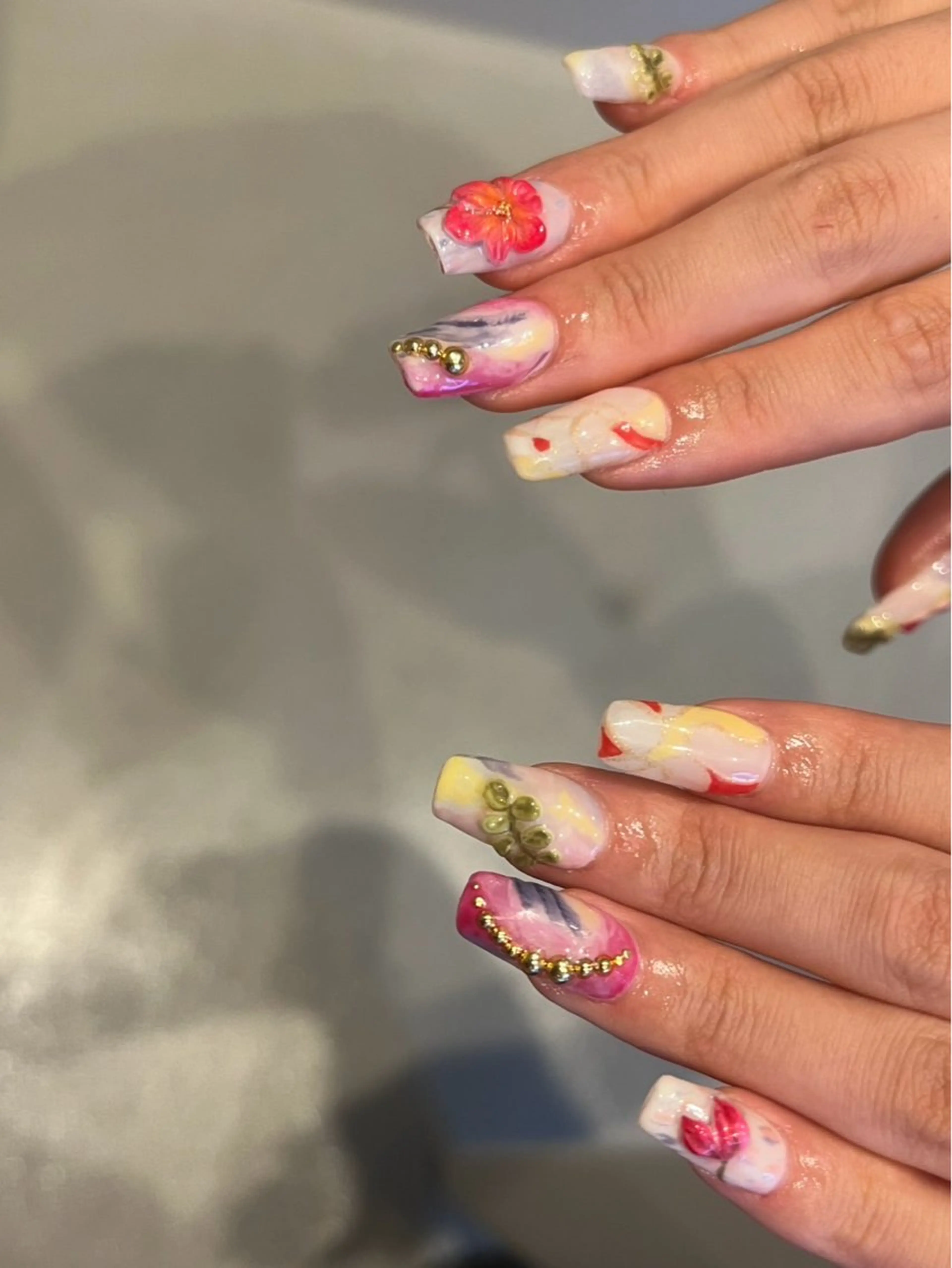 ネイル 成人式 ハンドネイル フットネイル butter flowerのネイルデザイン