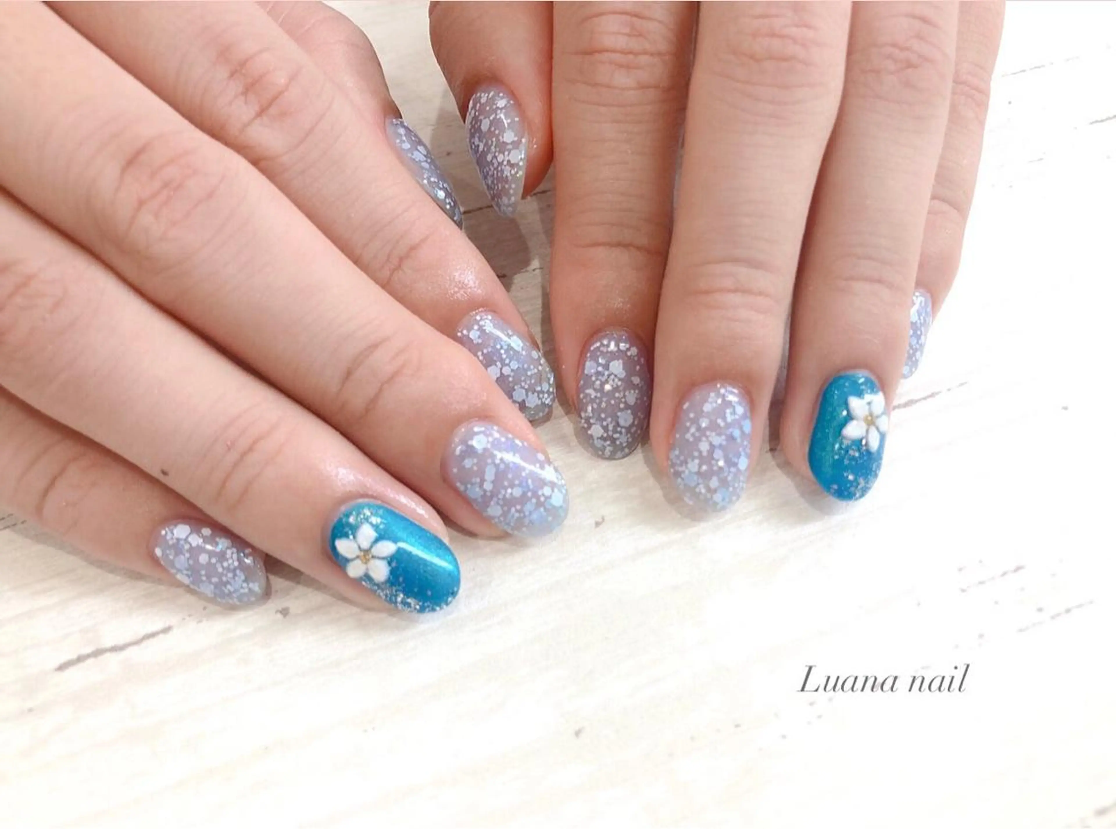 ミディアム キッズ ネイル ブルー Luana nail (ルアナネイル)のネイルデザイン