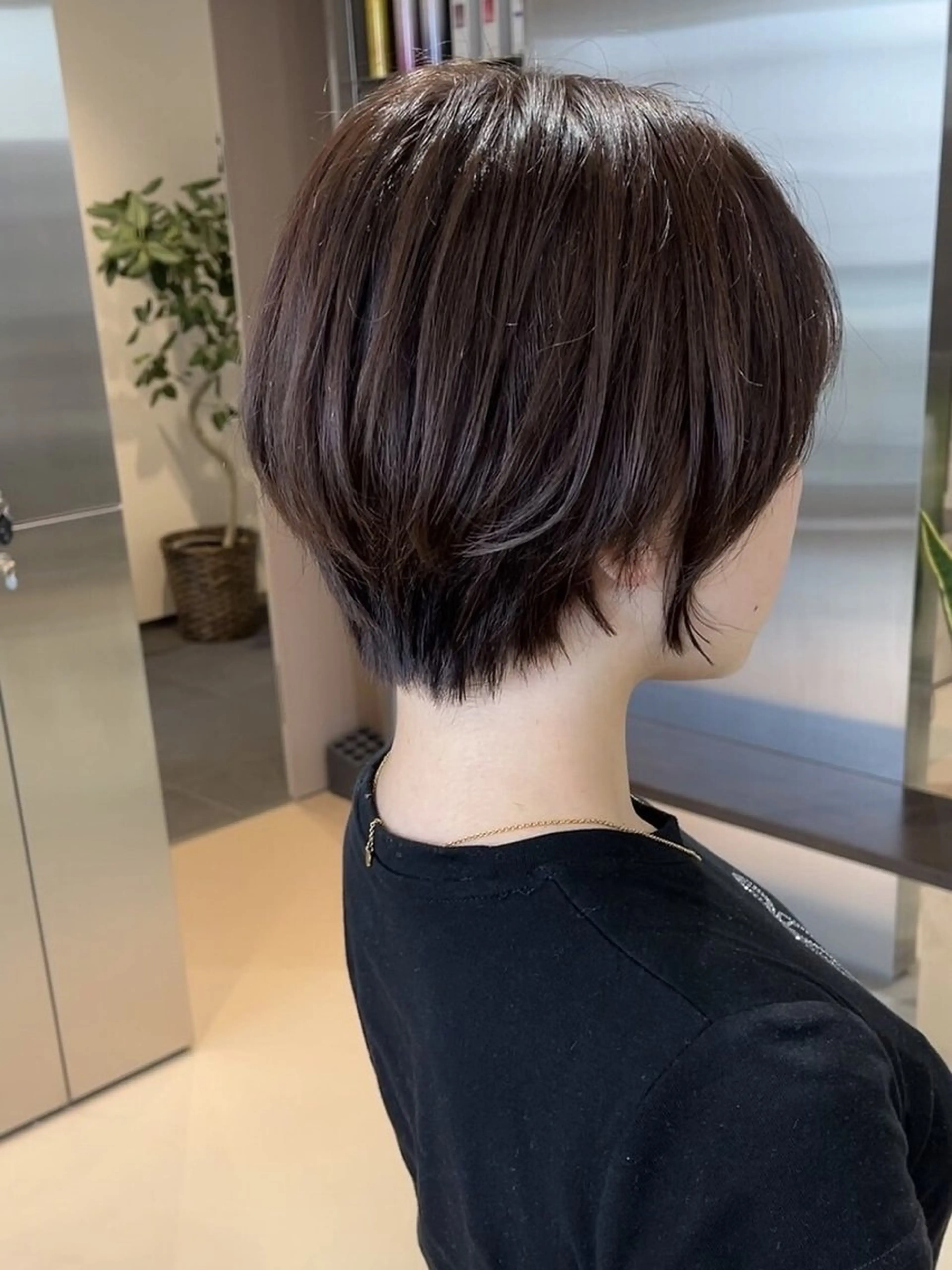 ショート カラー バレイヤージュ ブリーチ 透明感カラー グラデーションカラー ハイライトカラー カット 髪質改善/透明感 OAK兵庫のヘアスタイル