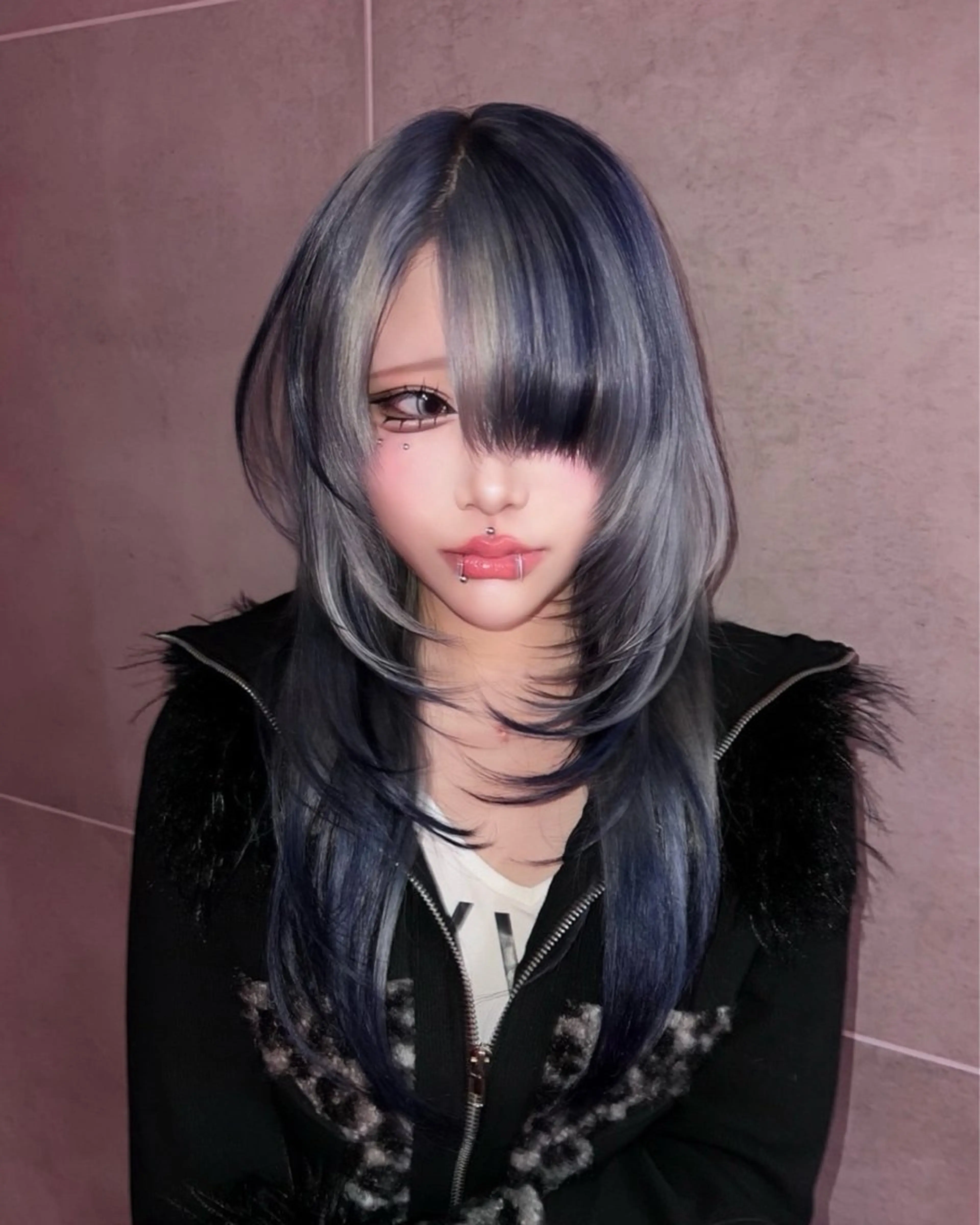 ロング ヘアカラー AIRA/ブリーチ ‪/透明感カラーのヘアスタイル