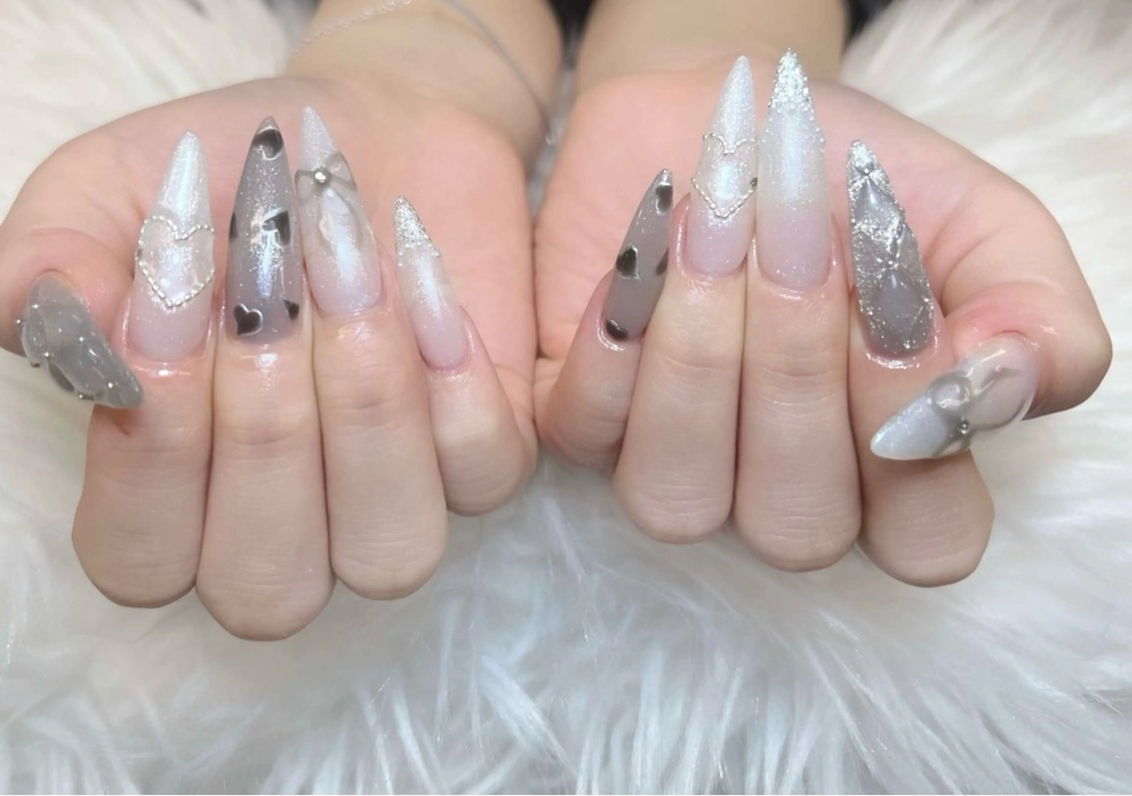 ネイル チークネイル 長さ出し フットネイル マグネットネイル 持ち込み ハンドネイル ANH NAIL ゴテゴテ専門店💎のネイルデザイン