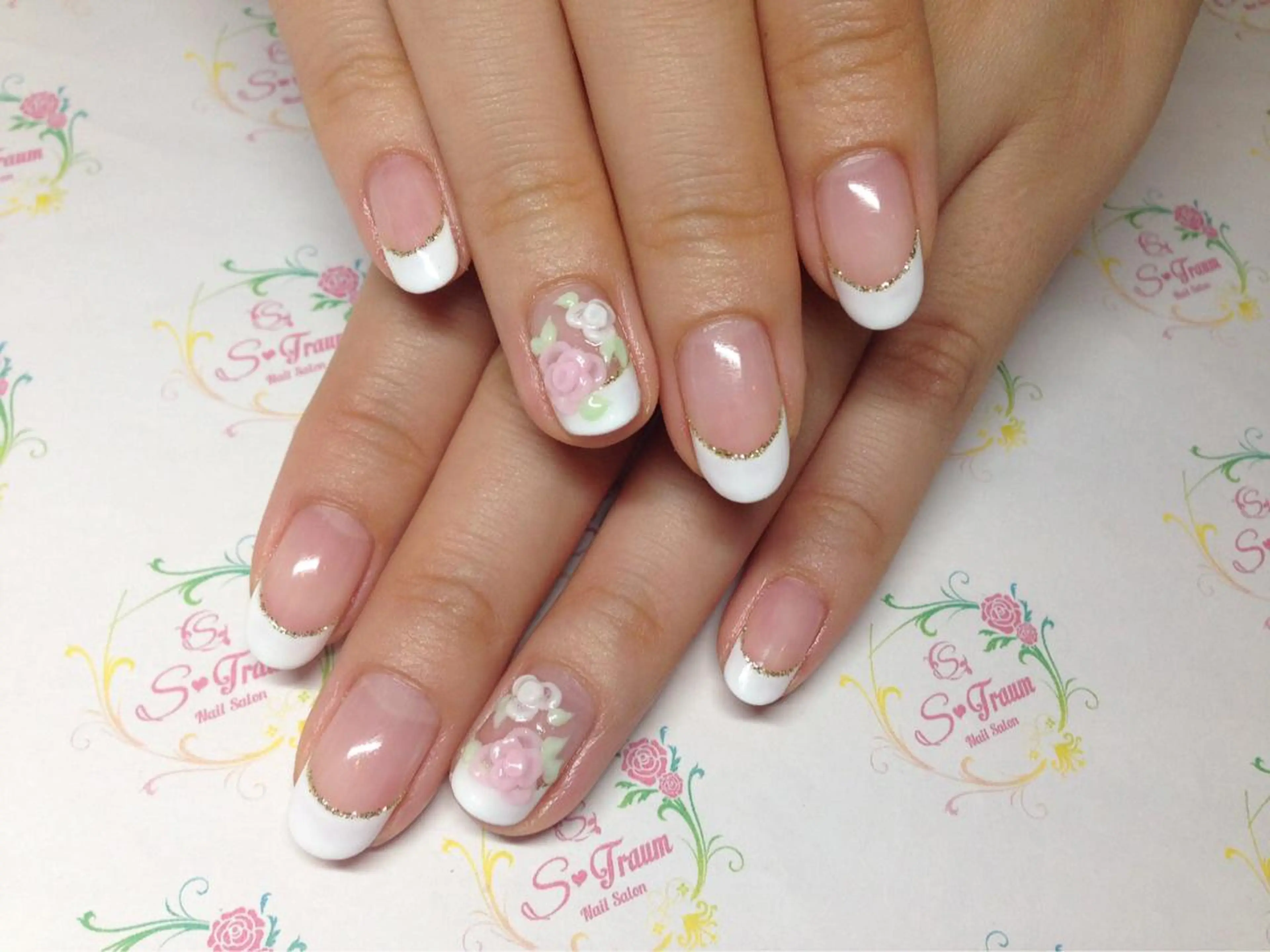 ネイル フレンチネイル ブライダルネイル ホワイト Nail Salon S-Traumのネイルデザイン
