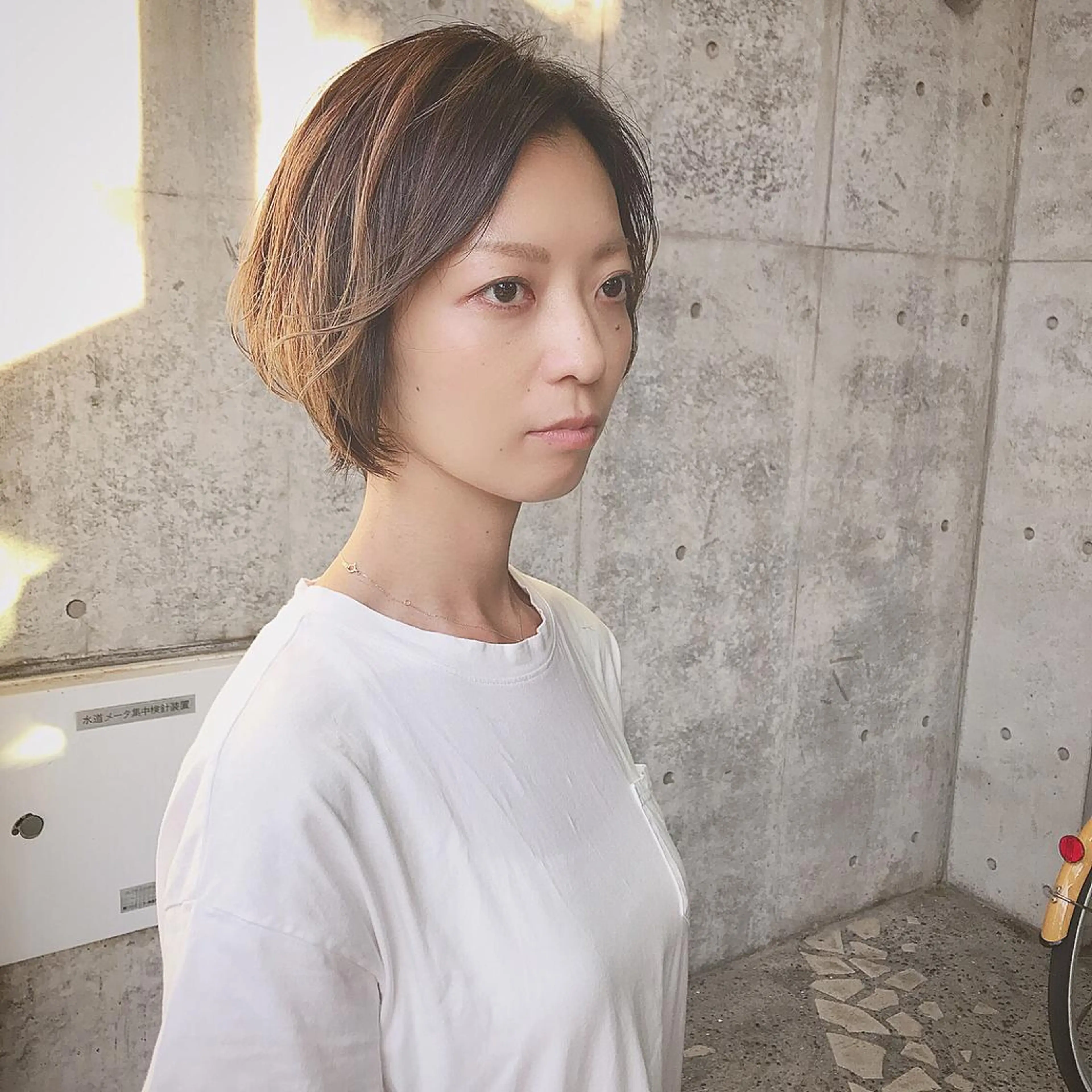 ショート カラー 及川 光のヘアスタイル